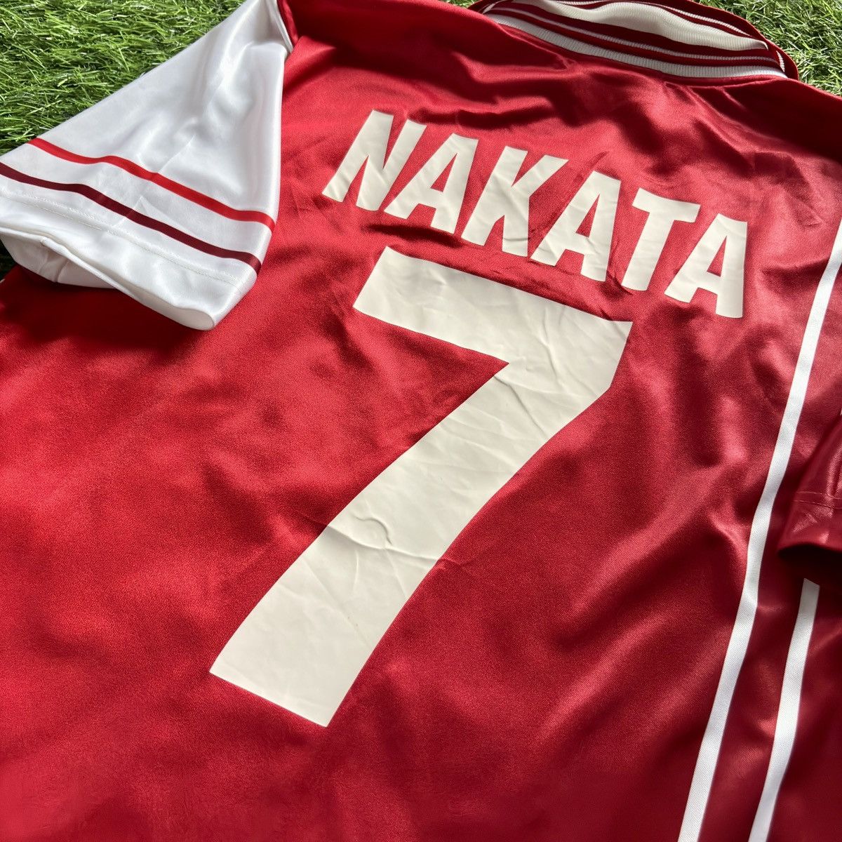 Other Perugia Home 1998-99 Nakata #7 Soccer Jersey Size US M / EU 48-50 / 2 - 9 Thumbnail