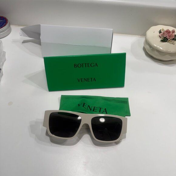 Bottega Veneta Bottega Veneta 57mm Rectangular Sunglasses Size ONE SIZE - 7 Thumbnail