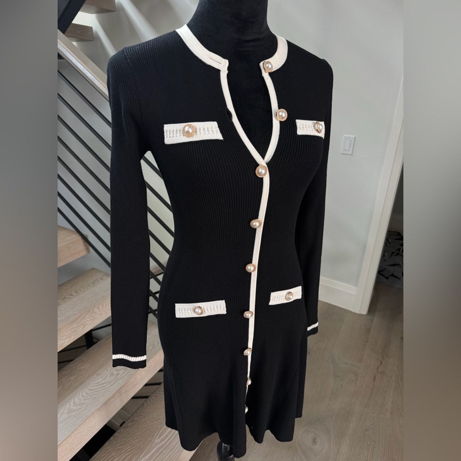 Other New Chic Black and White Long Sleeve Dress size S Size S / US 4 / IT 40 - 5 Thumbnail