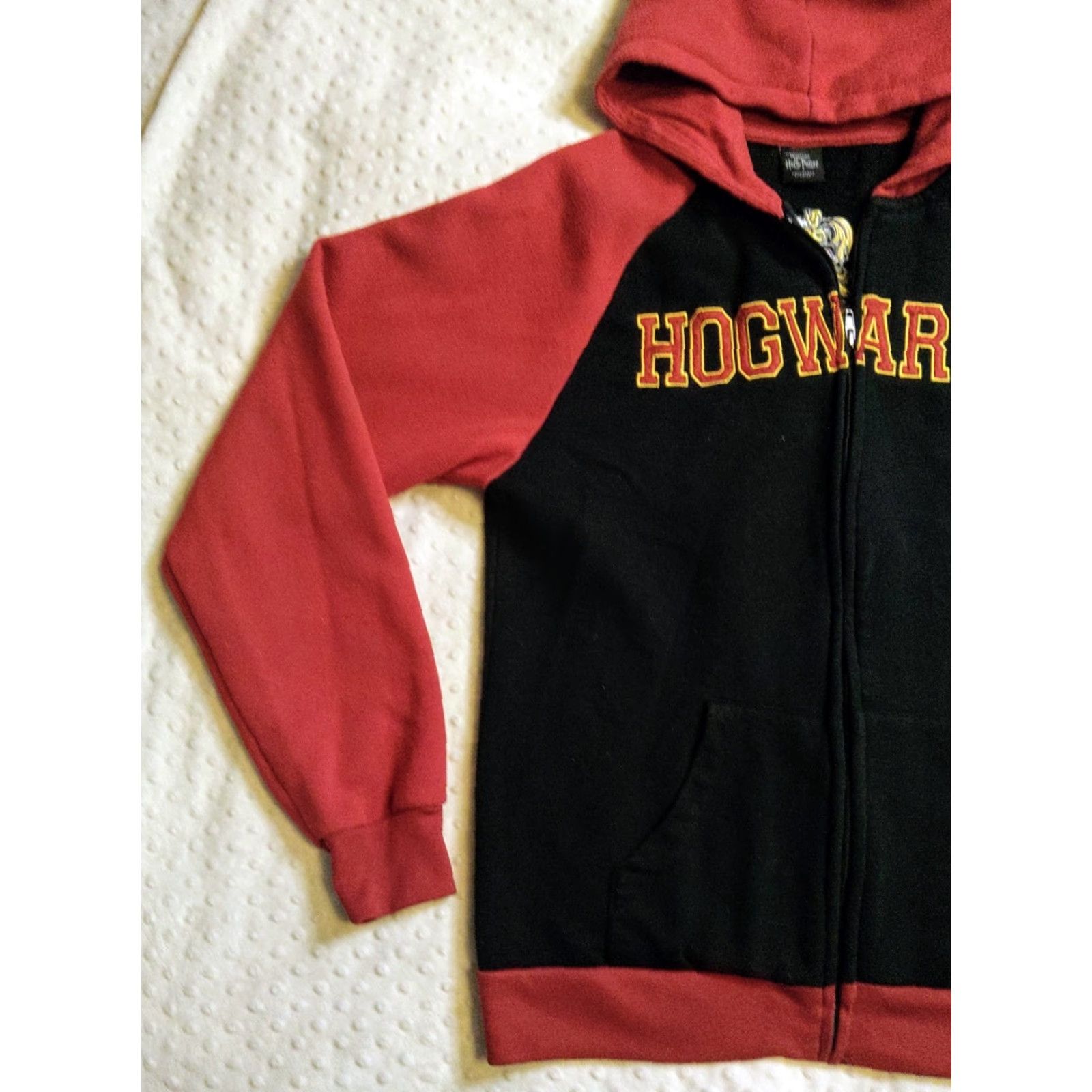 Vintage **Harry Potter Hogwarts Maroon 1/4 Zip Hoodie Sweatshirt Large** User: **Hogwarts Maroon 1/4 Zip Harry Potter Hoodie Sweatshirt Large** Size L / US 10 / IT 46 - 3 Thumbnail