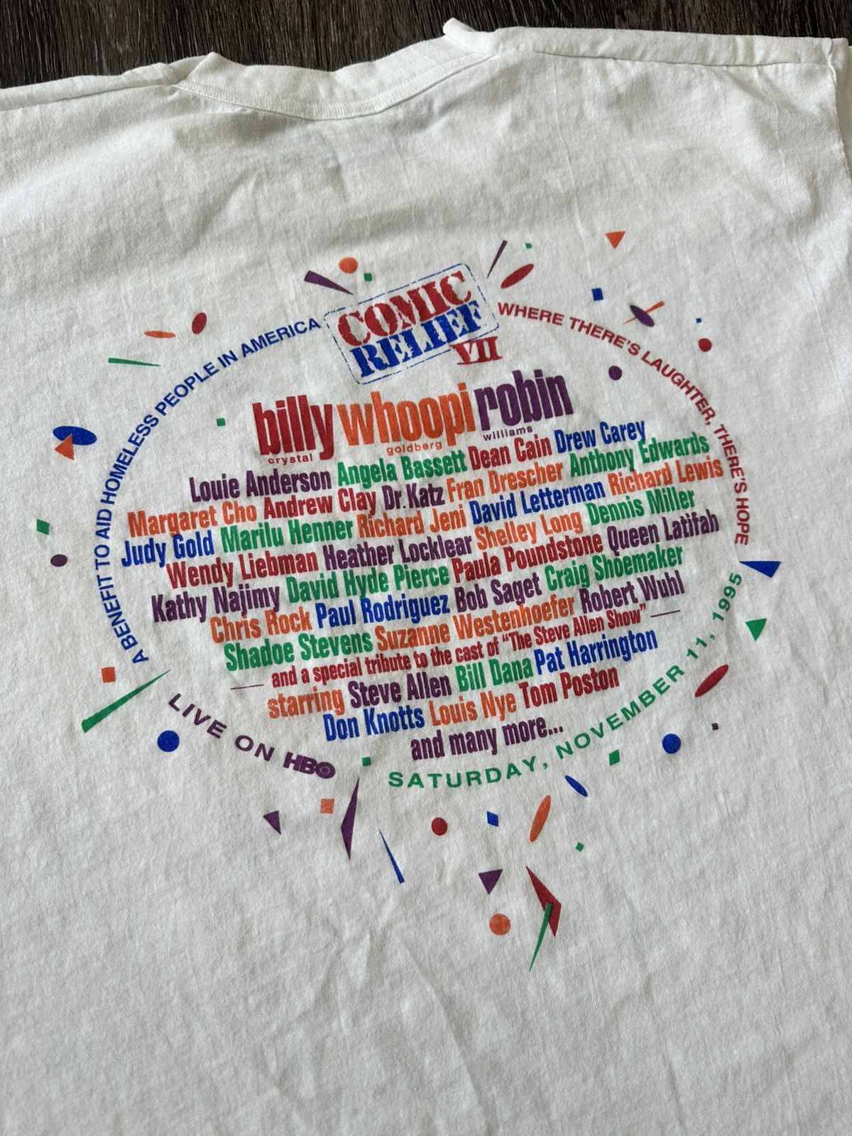 Other Comic Relief VII Vintage Tee Size US XL / EU 56 / 4 - 2 Thumbnail