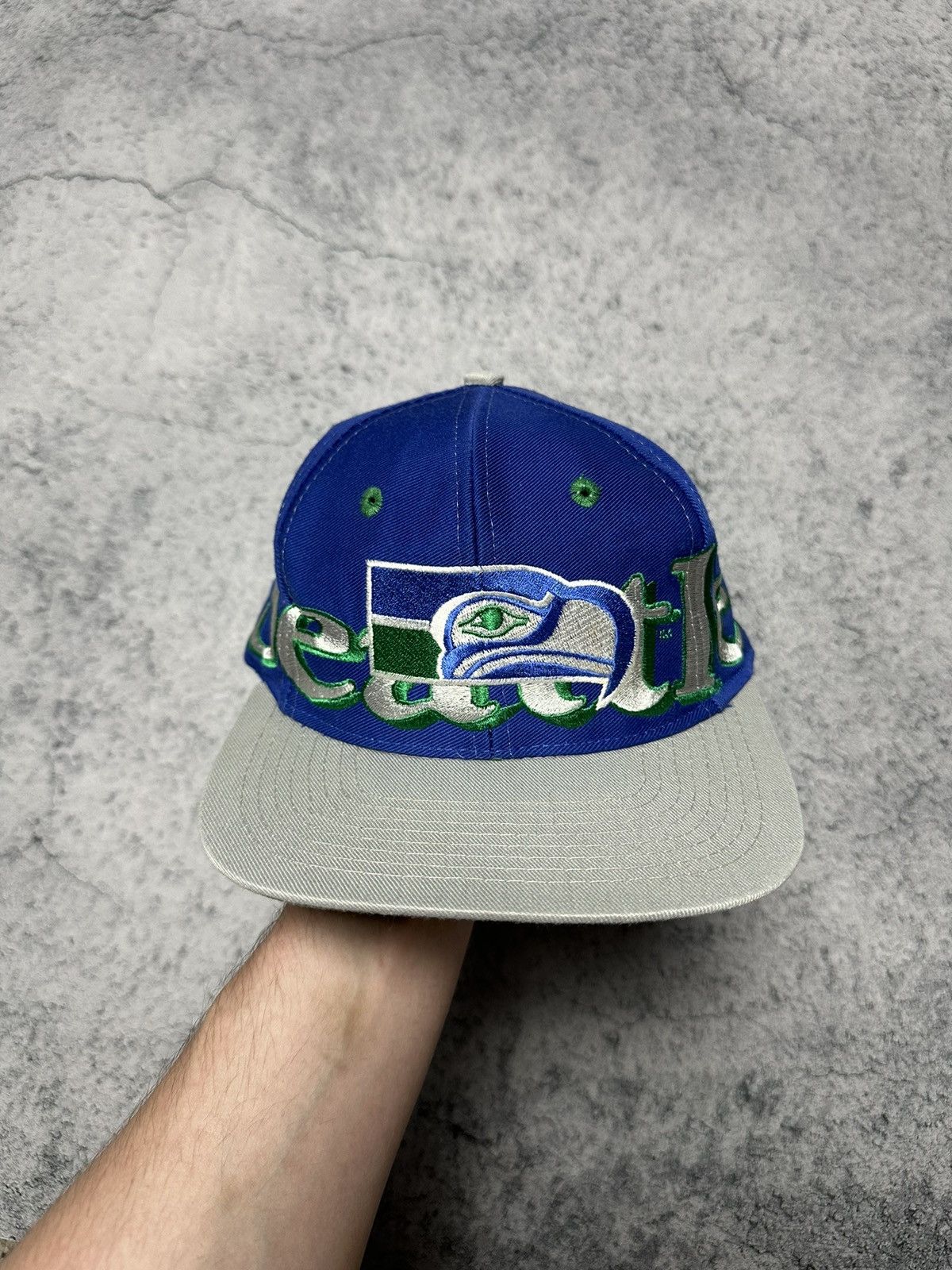 Logo 7 Vintage Seattle Seahawks NFL Logo 7 Cap Size ONE SIZE - 1 Thumbnail