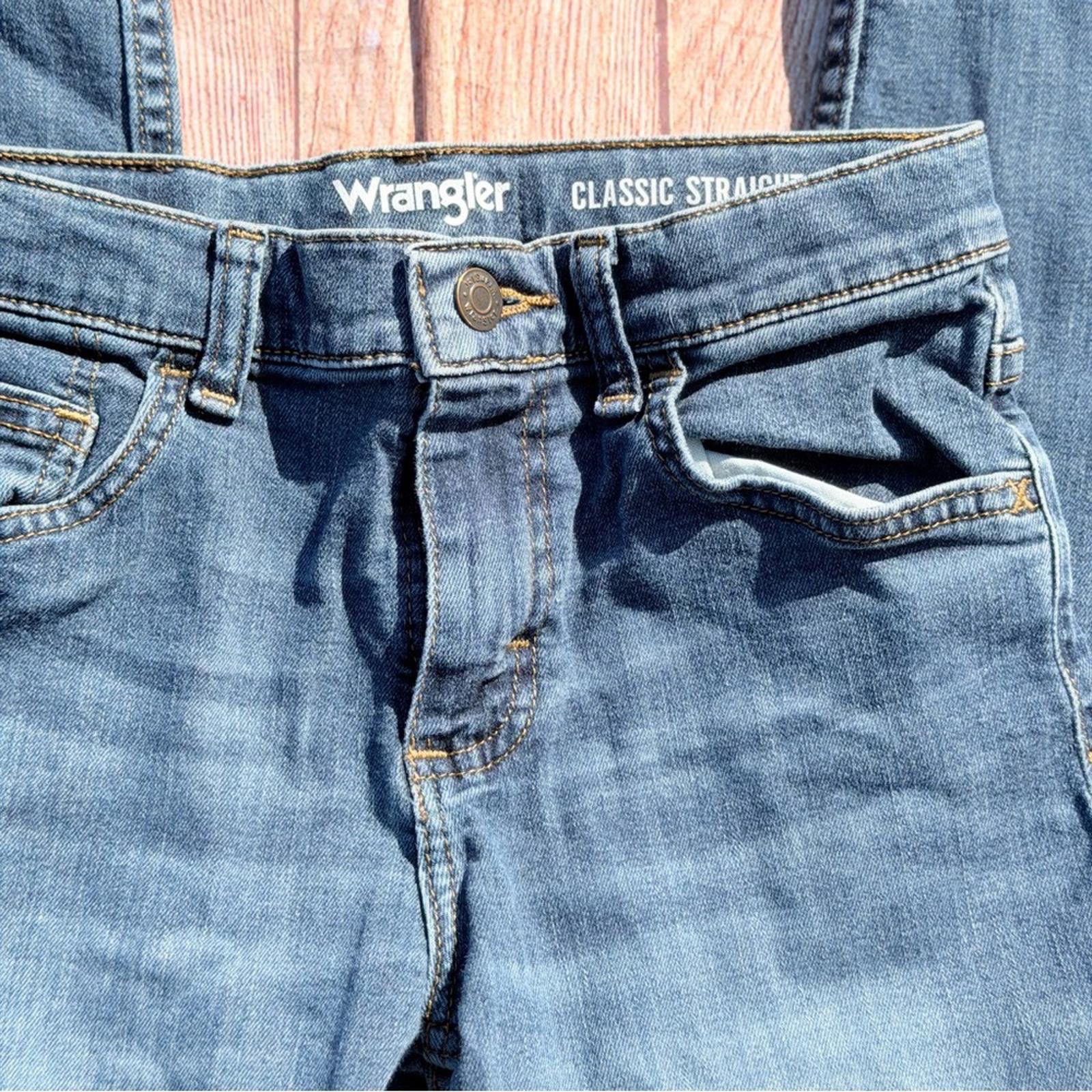 Wrangler Wrangler Boys Classic Straight Jeans Size 10 Size US 26 / EU 42 - 2 Thumbnail