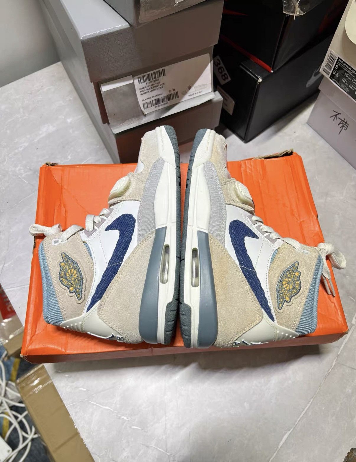 Jordan Brand Air Jordan 312 High Off-white and Blue J42 Size US 4.5 / IT 34.5 - 5 Thumbnail