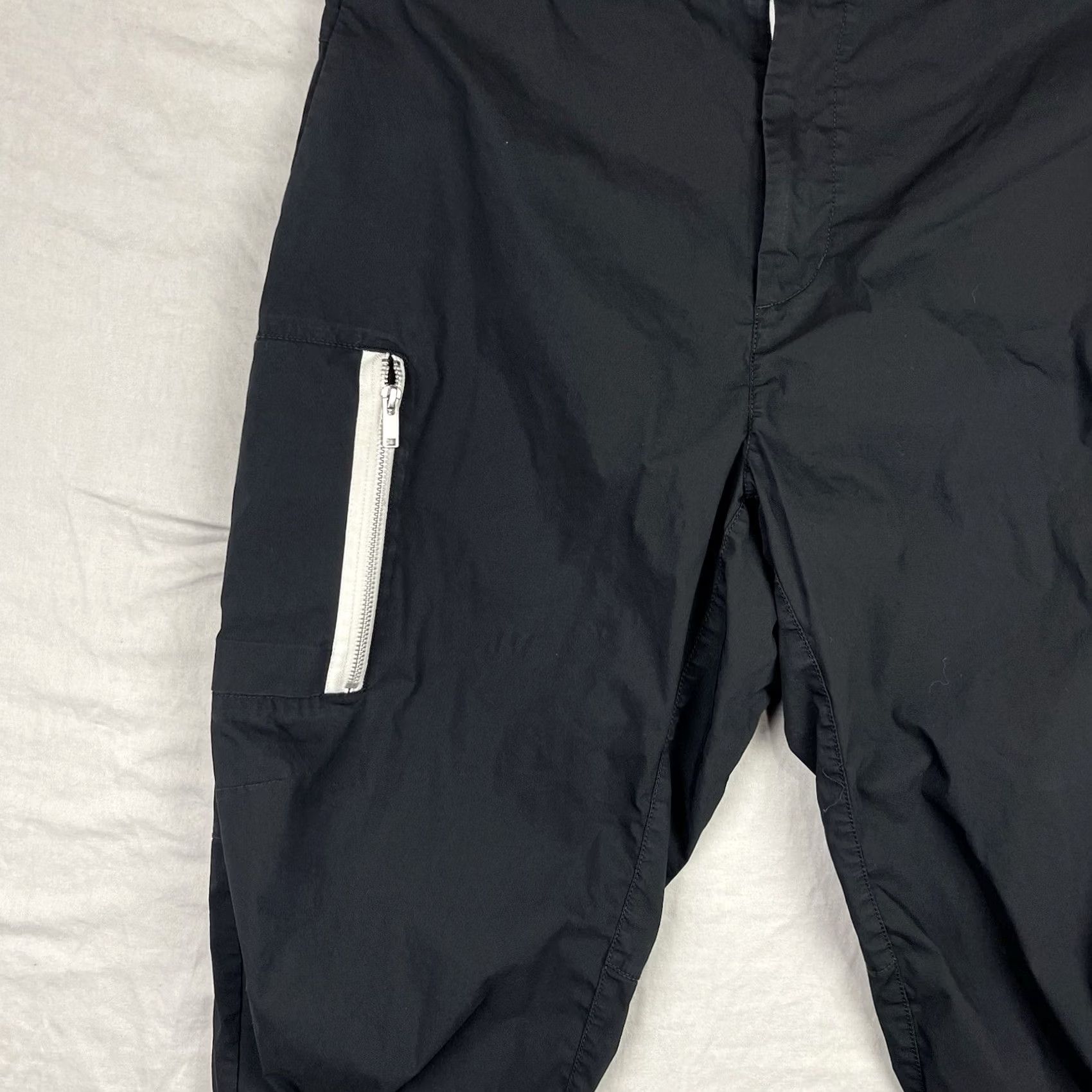 Nike Nike Pants Mens Large 38 Sportswear Black Essentials Woven Utility Cargo Pants Size US 38 / EU 54 - 2 Thumbnail