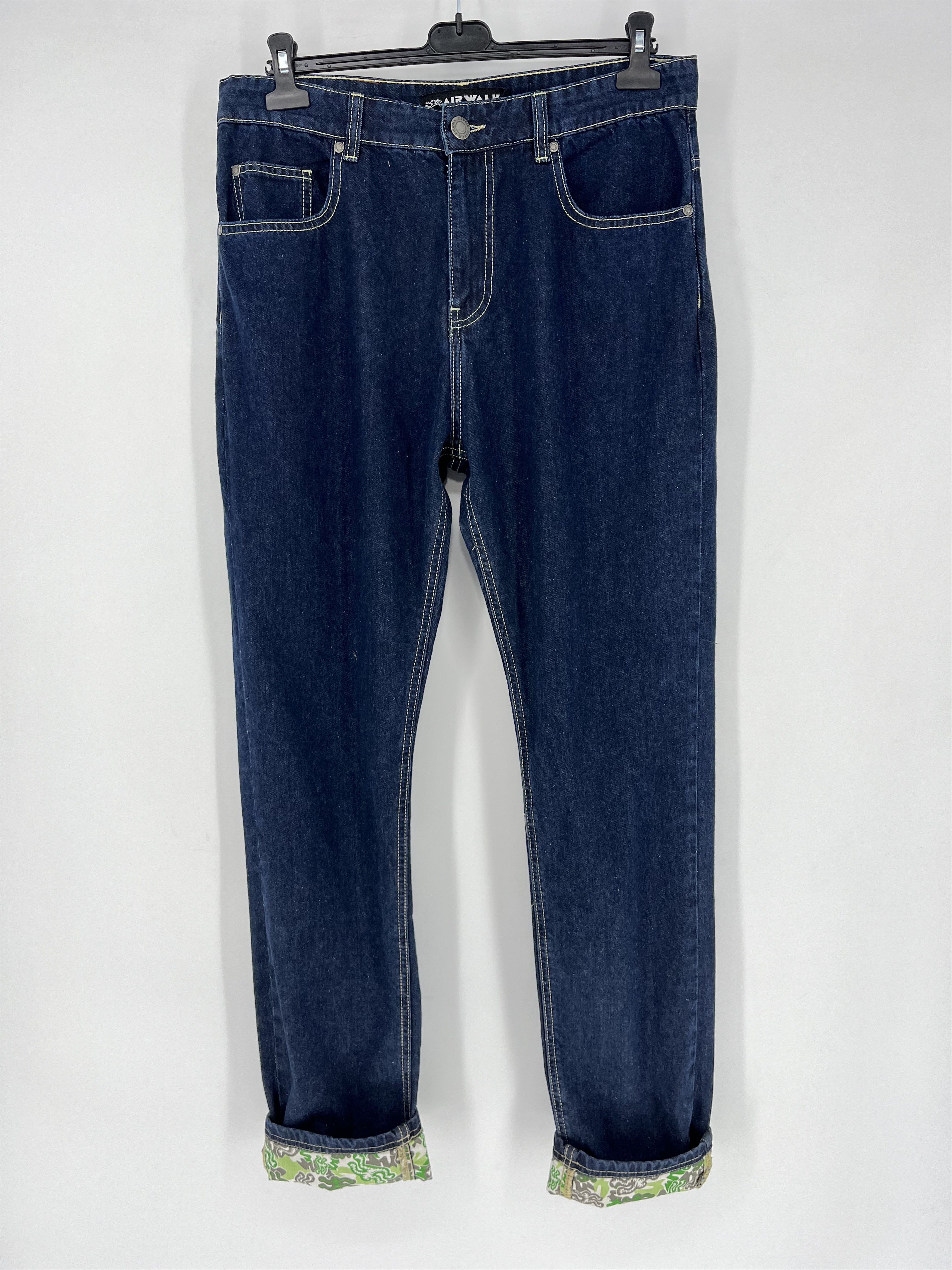 Airwalk × Vintage Vintage Airwalk Turn Up Jean Running Man Skate Jeans Size US 32 / EU 48 - 2 Thumbnail