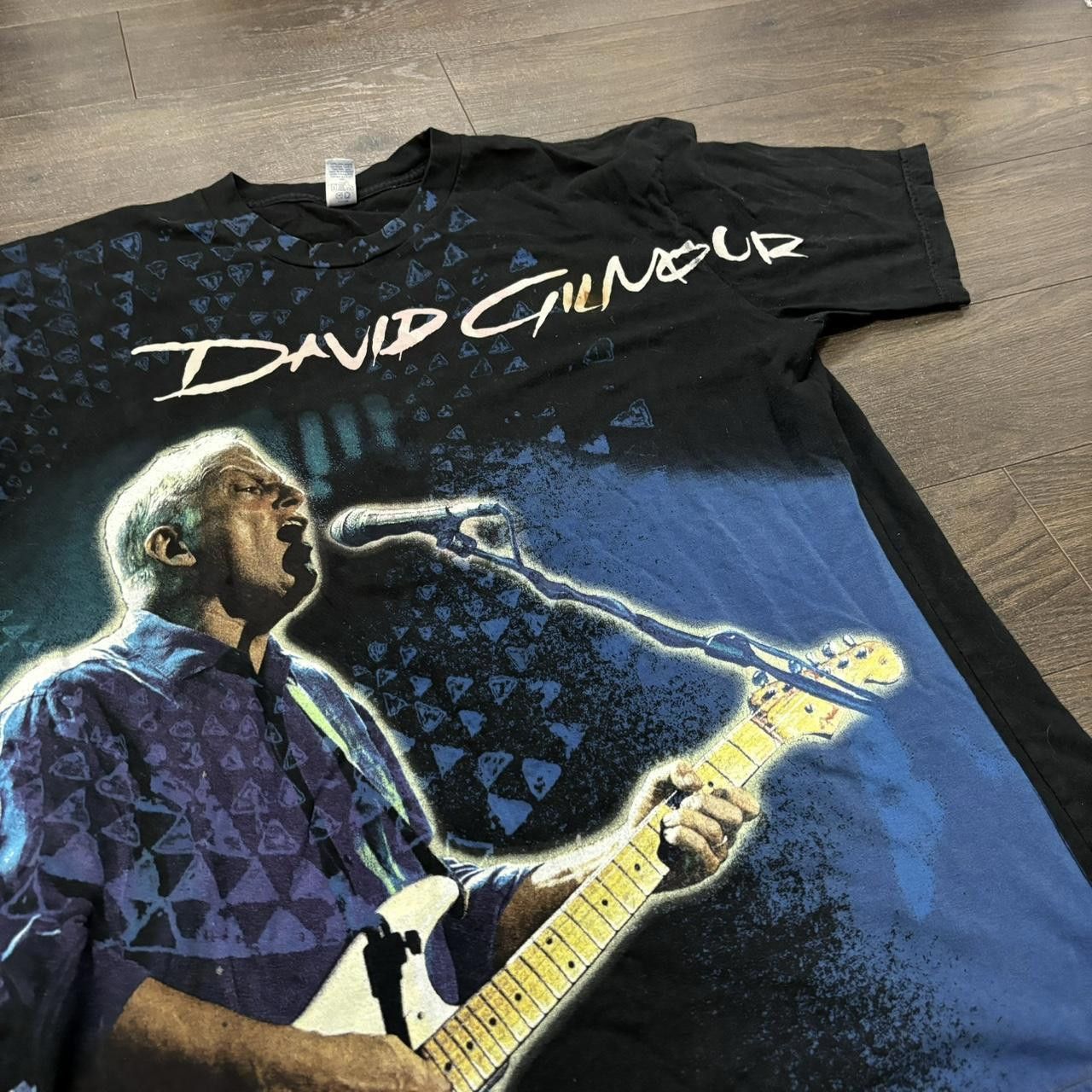 Designer David Gilmour All Over Print Tour T Shirt L Size US L / EU 52-54 / 3 - 4 Thumbnail