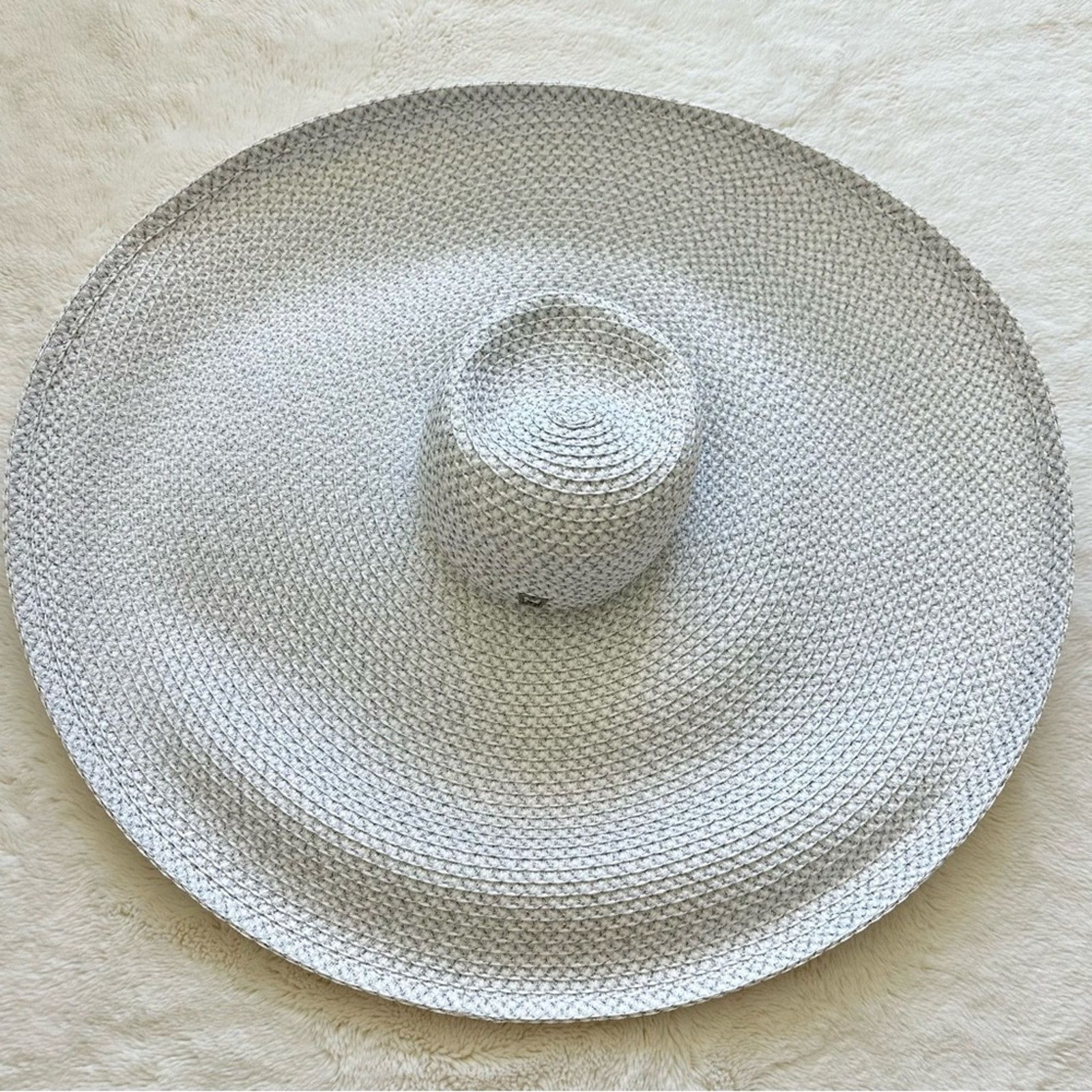 NWT!!! Eric Javits women giant floppy one size Retail 450$