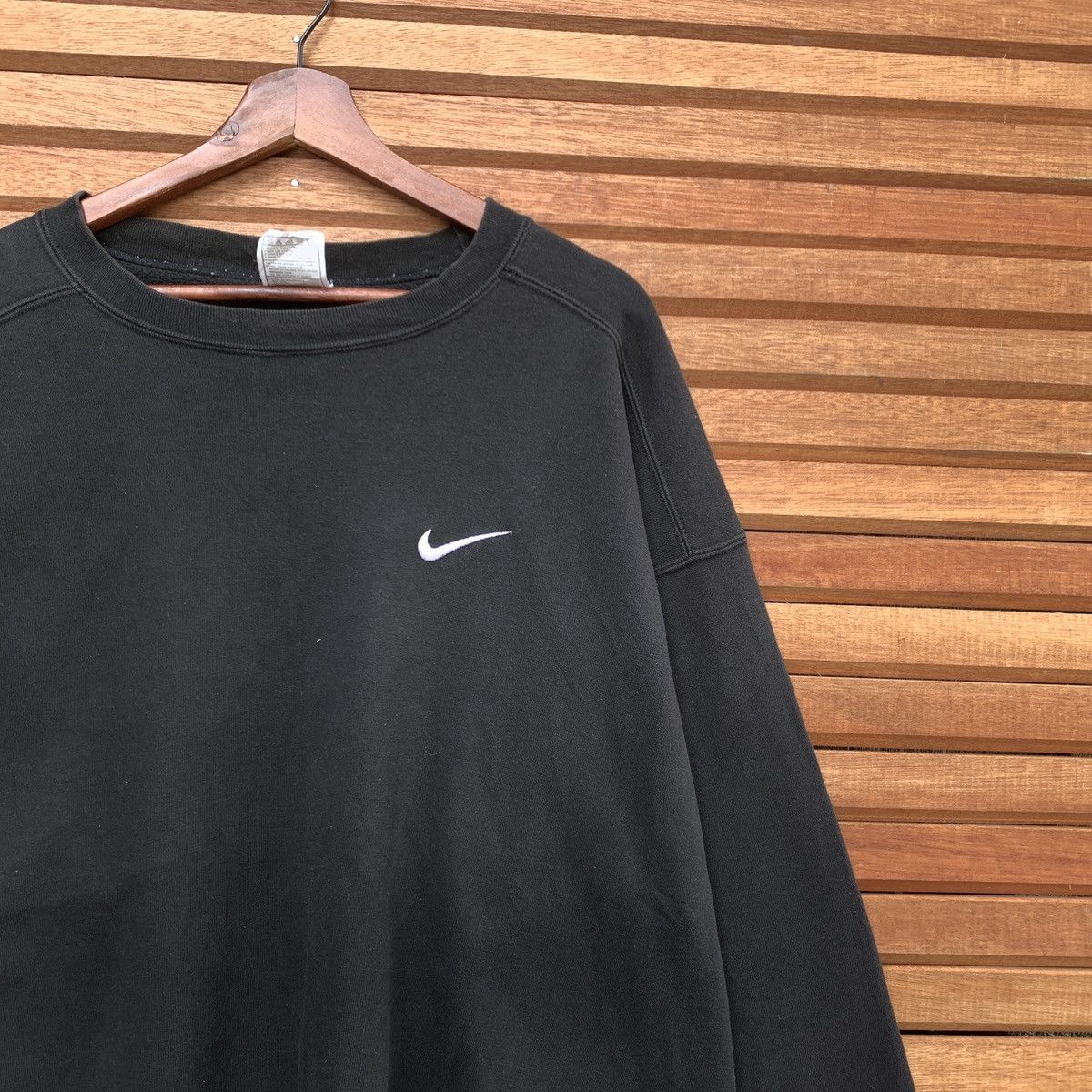 Nike × Vintage Vintage 90s Nike Small Swoosh Crewneck Size US XL / EU 56 / 4 - 4 Thumbnail