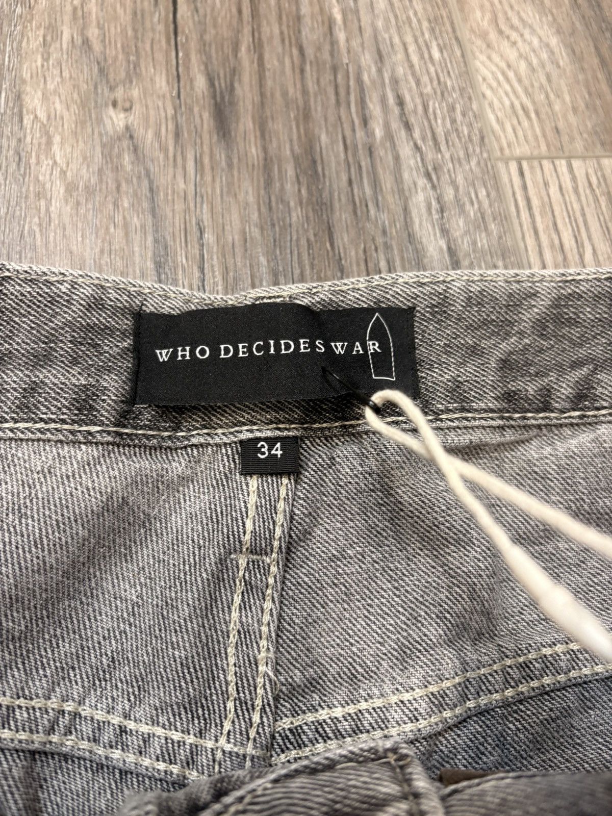 Who Decides War Who decides War scripture jeans gray size 34 Size US 34 / EU 50 - 5 Thumbnail