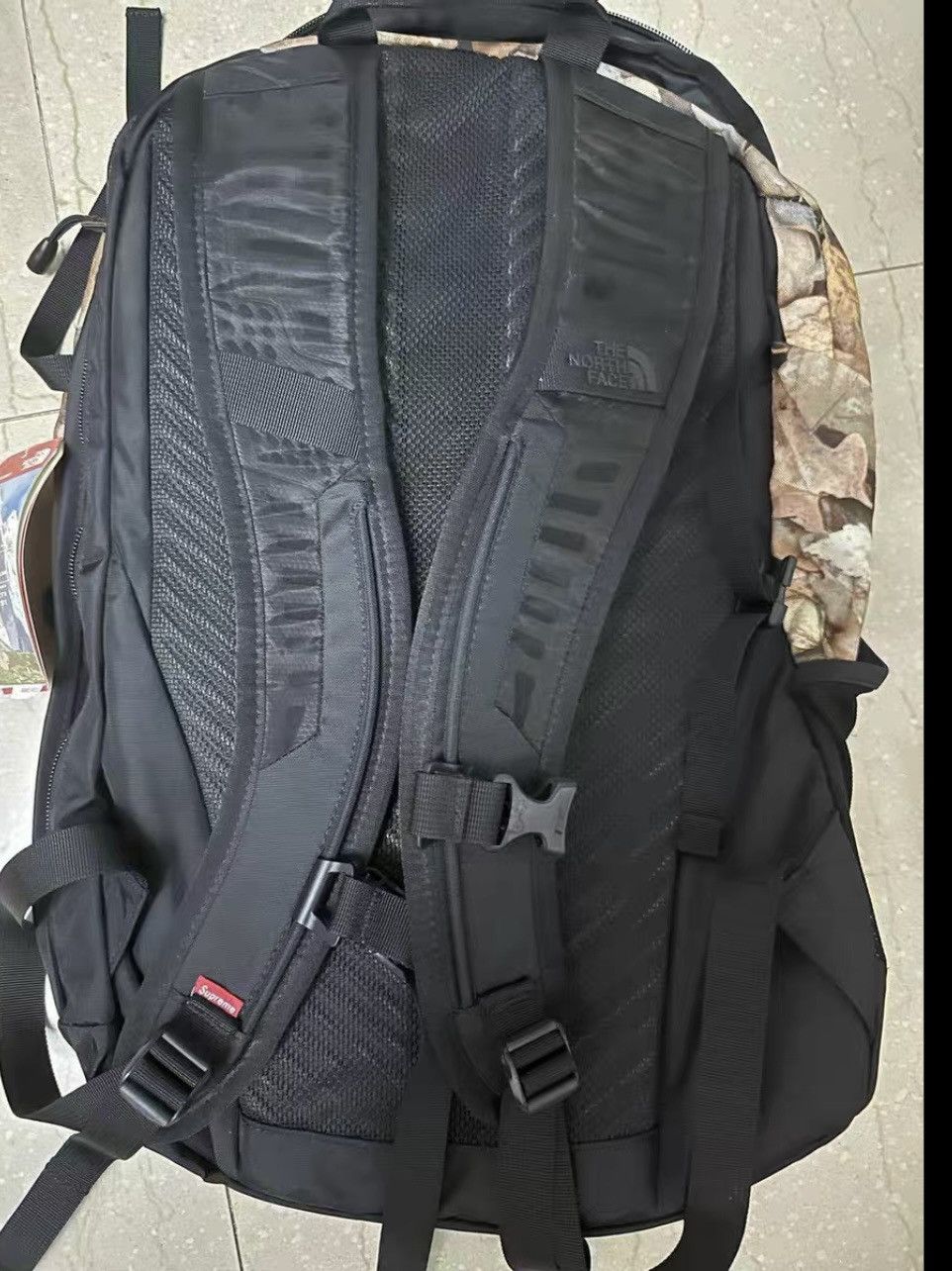 Supreme × The North Face Supreme tnf north face leaves backpack Size ONE SIZE - 2 Thumbnail