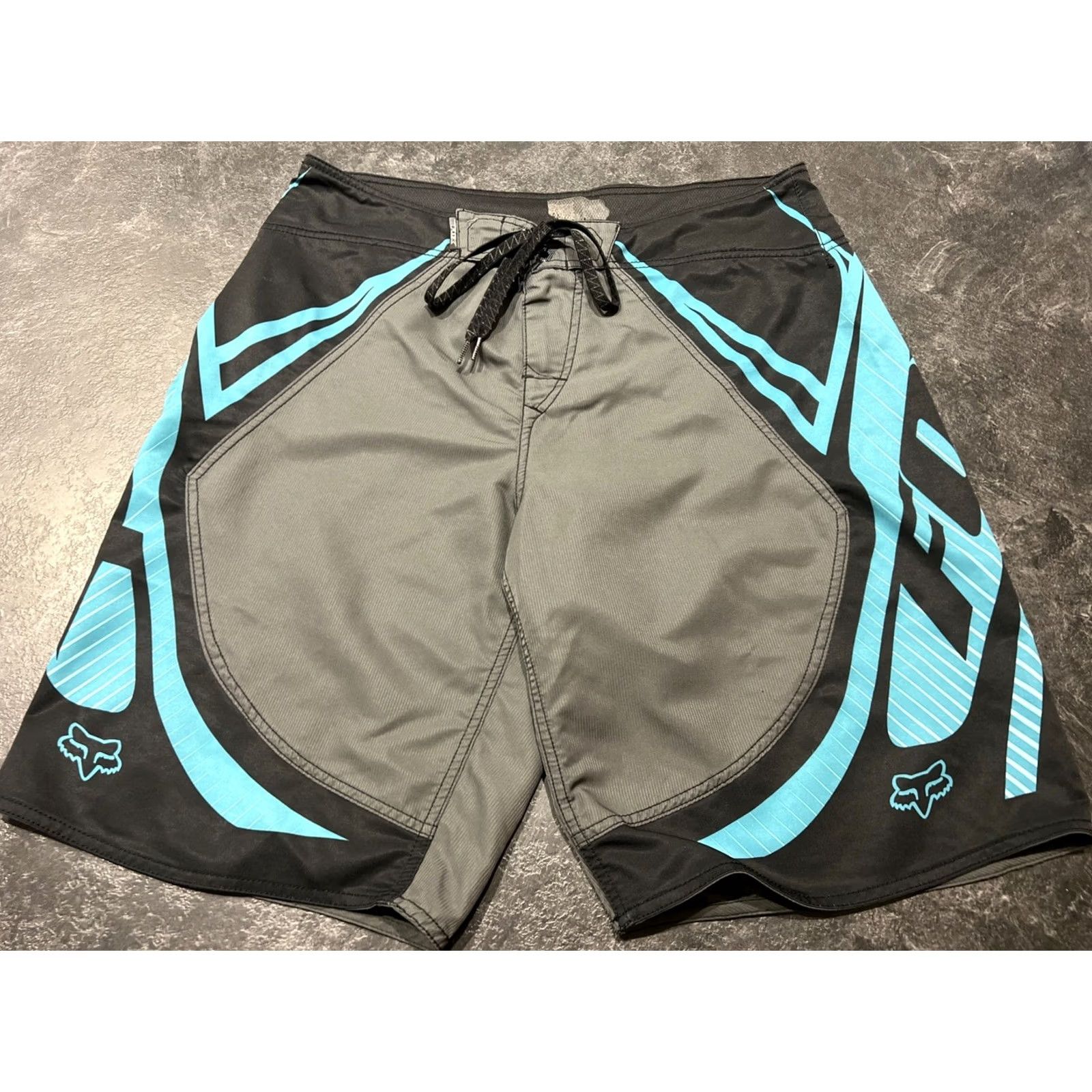 Fox Racing Fox Racing Board Shorts Mens 36 Multicolor Striped Quick Dry Lightweight Back Pocket Drawstring Surf Trunks Size US 36 / EU 52 - 2 Thumbnail