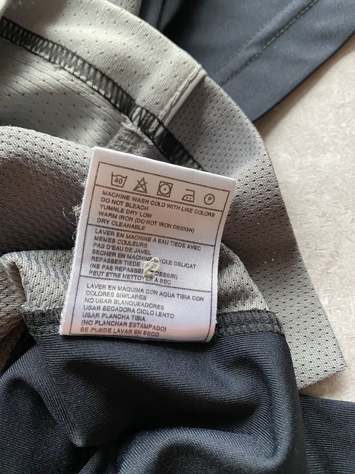 Nike Vintage Nike Court Two-Tone Tennis Polo Shirt Grey Navy Size US L / EU 52-54 / 3 - 12 Thumbnail