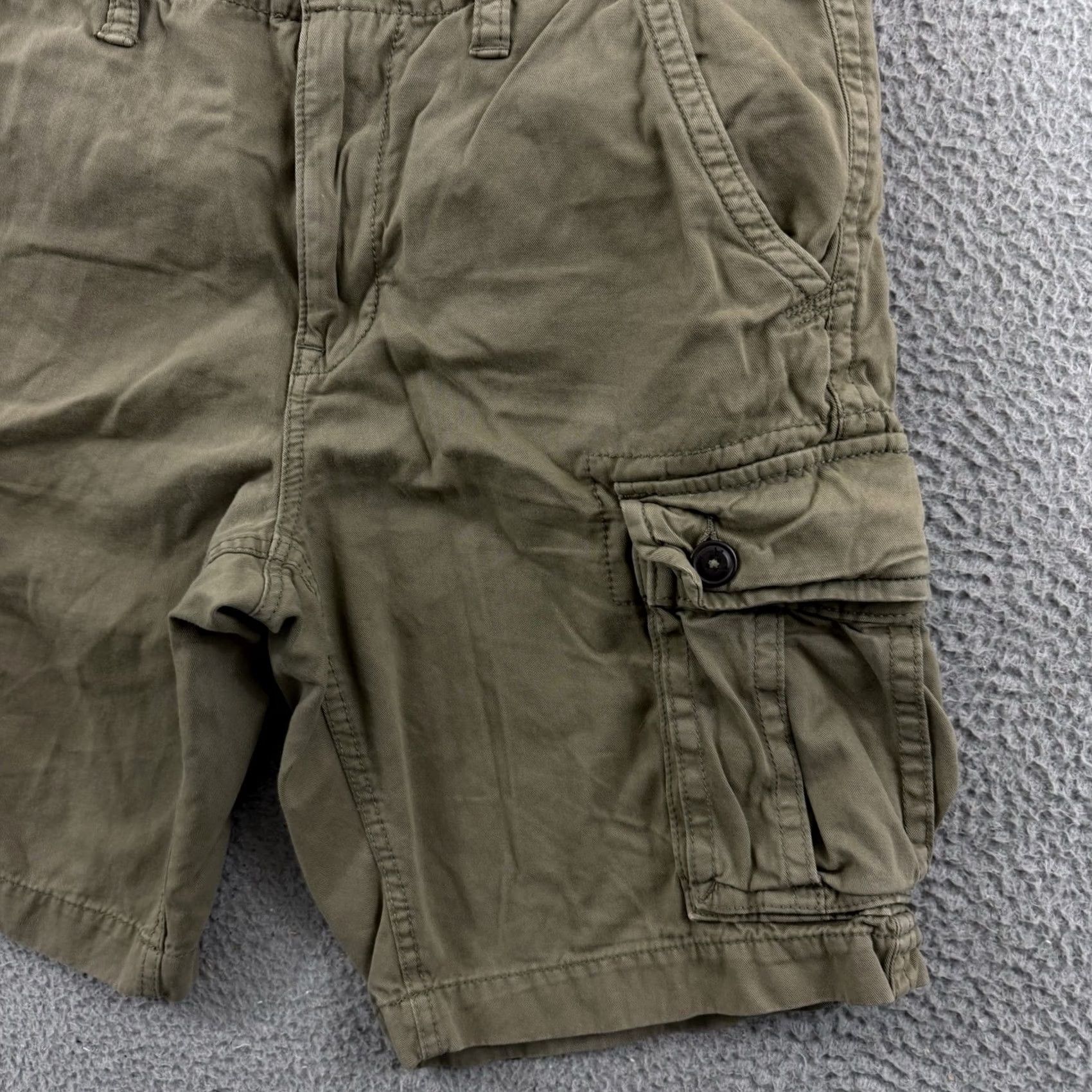 American Eagle Outfitters VINTAGE American Eagle Shorts Mens 32 Cargo Classic Chino 10” Brown Pallet Plaid Outdoor Workwear Shorts Mens Size US 32 / EU 48 - 2 Thumbnail