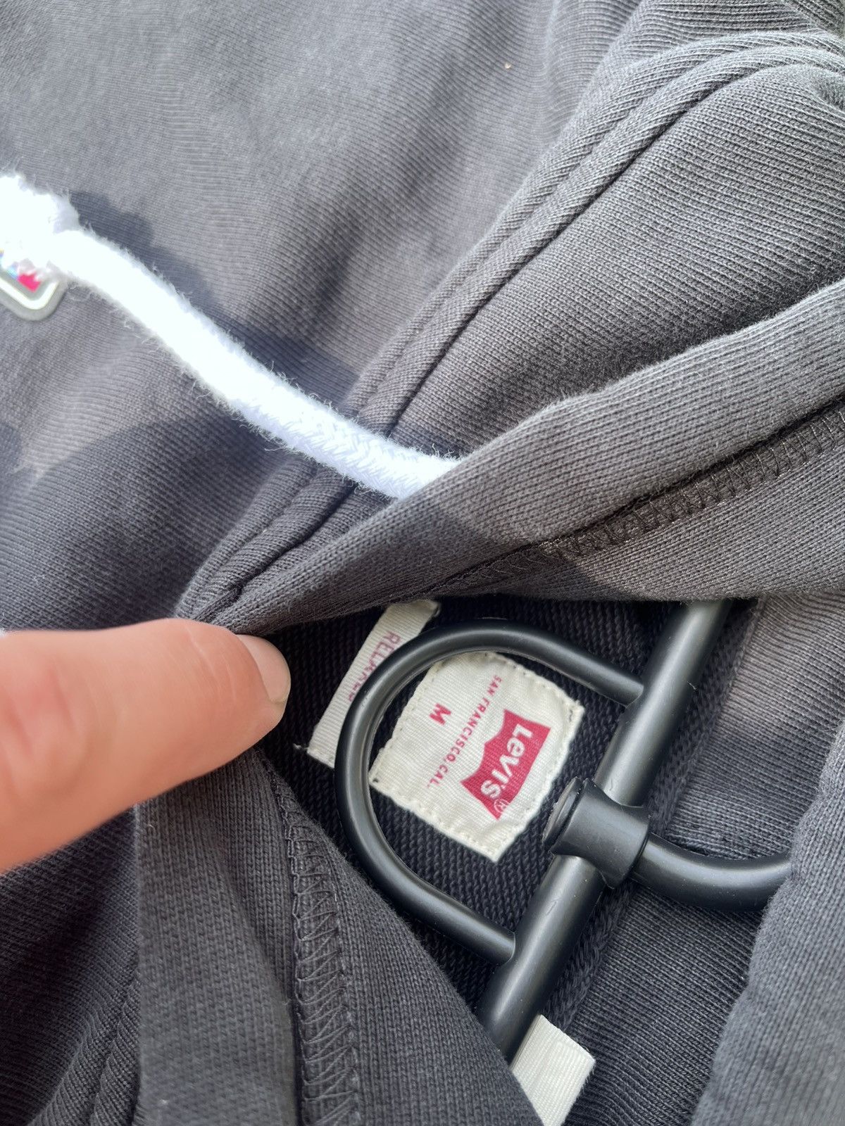 Levi's Levi’s Hoodie Black Colorful Logo Out of Space Size M Size US M / EU 48-50 / 2 - 4 Thumbnail
