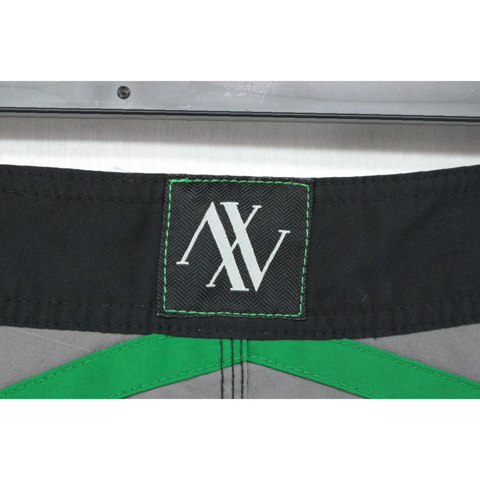 Vintage ATWATER Board Shorts Men 38 Black Embroidered Logo Swim Trunks Beachy Preppy Size US 38 / EU 54 - 5 Thumbnail