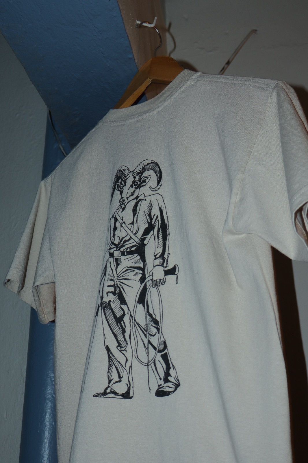 Vintage Vintage 00’s Indiana Jones and the temple of groove Size US S / EU 44-46 / 1 - 4 Thumbnail