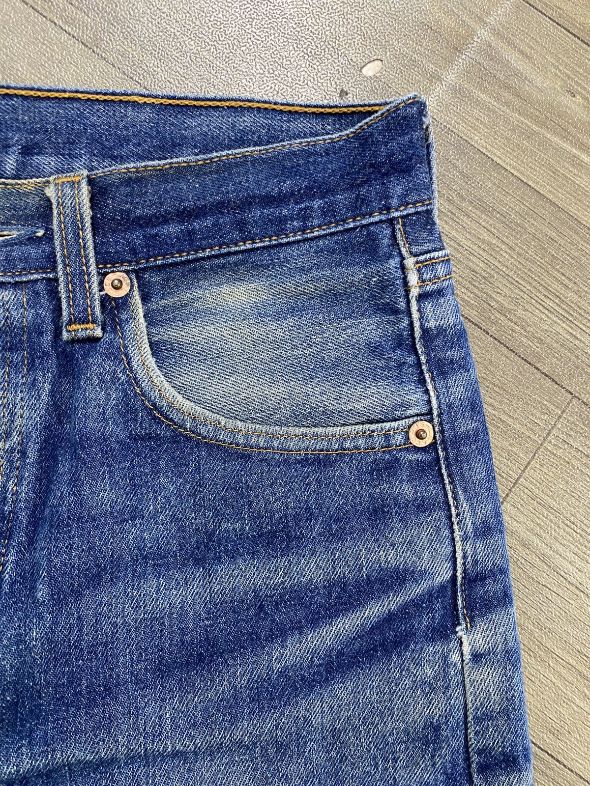 Levi's Vintage Clothing 🇺🇸1990s Vintage Levis 501XX Clawmark Faded 34x32 Blue Jeans Size US 29 - 7 Thumbnail
