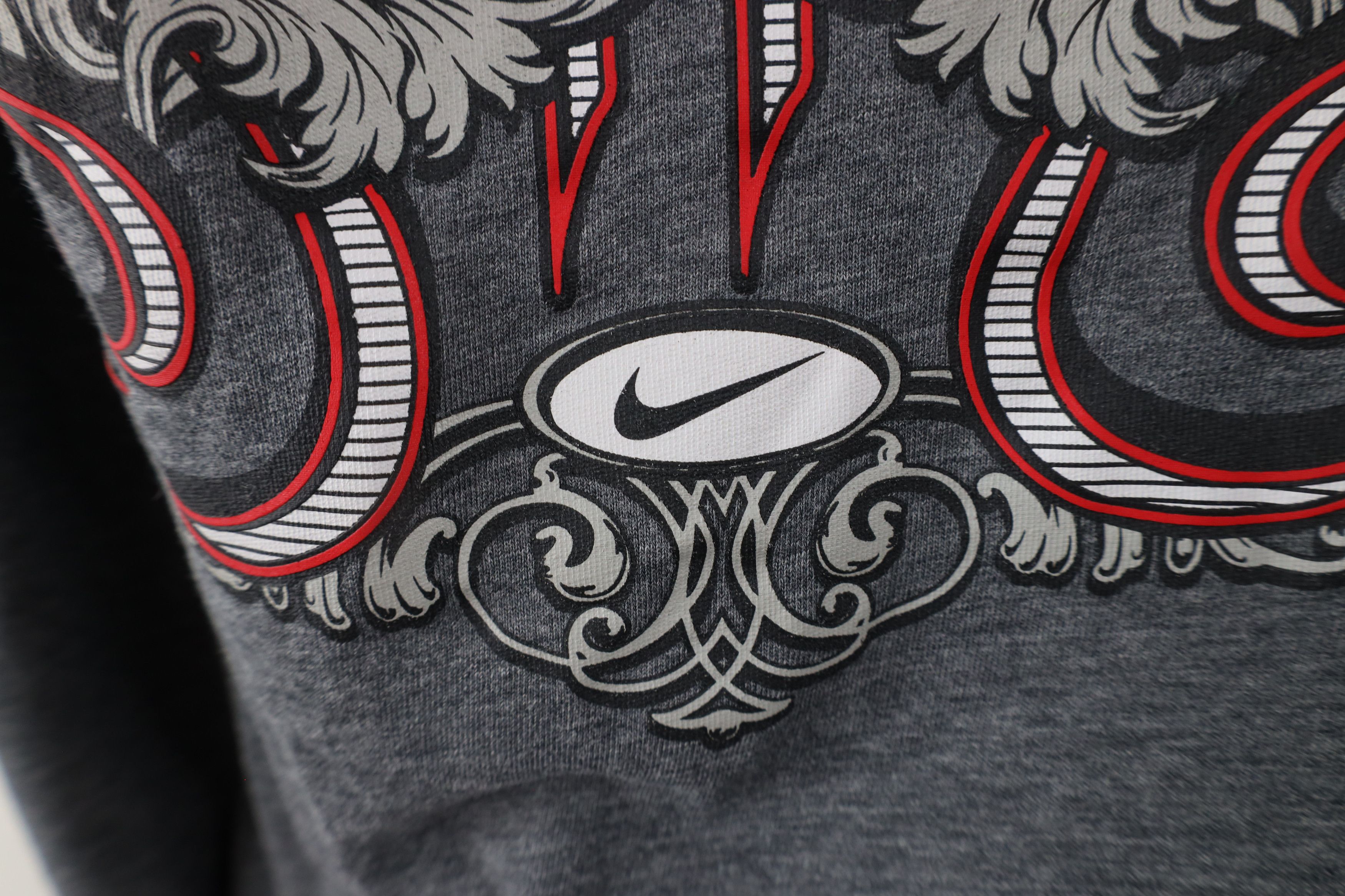 Nike × Vintage Nike Lebron James Non Sufficit Lion Head Basketball T-Shirt Size US M / EU 48-50 / 2 - 5 Thumbnail
