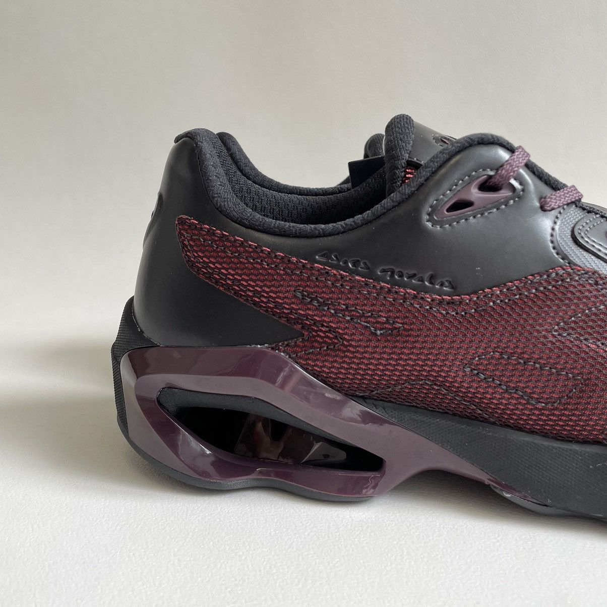 Asics × Kiko Kostadinov Obsidian Black/Dahlia Novalis Gel-Teremoa Size US 10.5 / EU 43-44 - 5 Thumbnail
