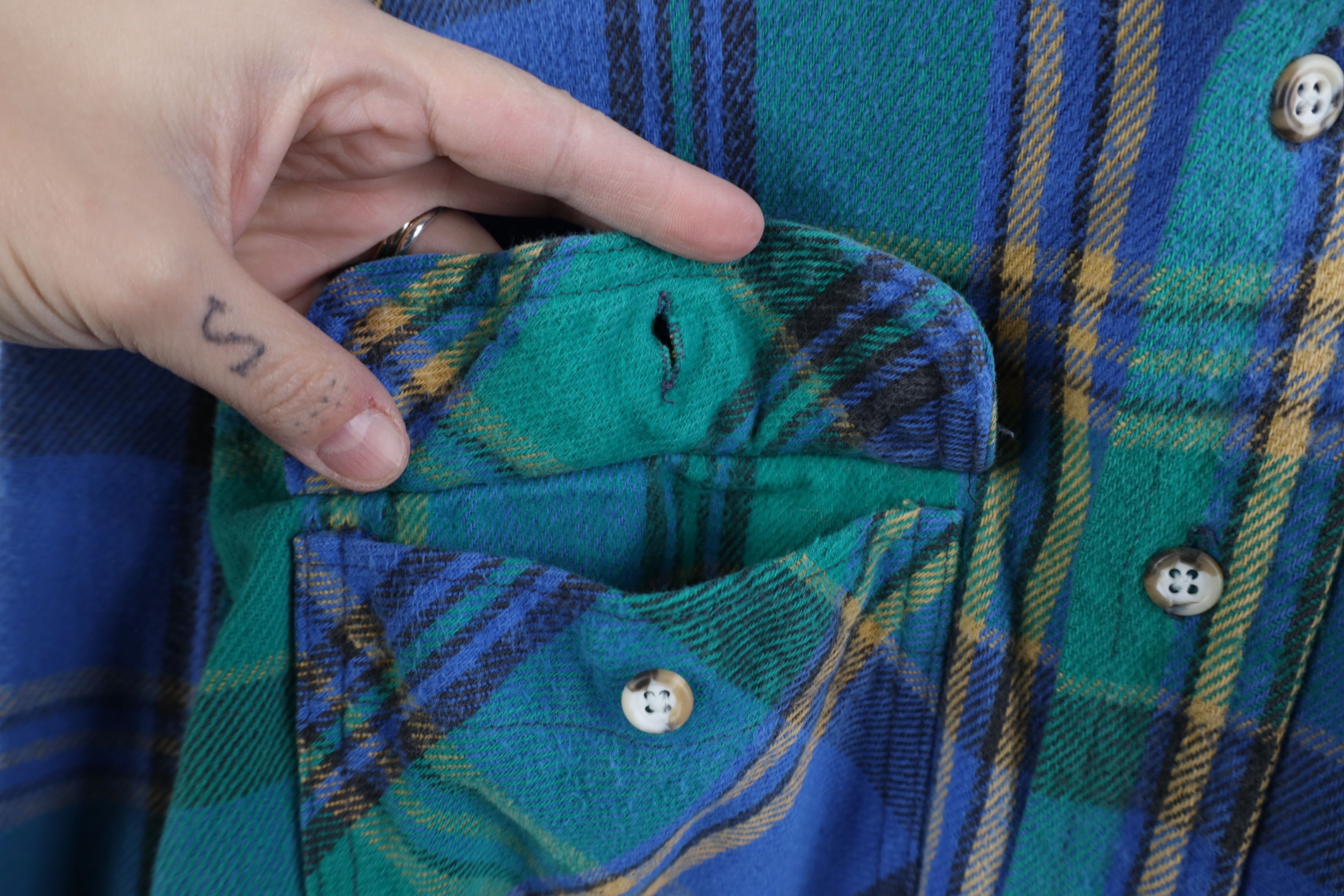 FiveBrother Vintage 90s Five Brother Heavyweight Flannel Button Shirt Size US XL / EU 56 / 4 - 5 Thumbnail