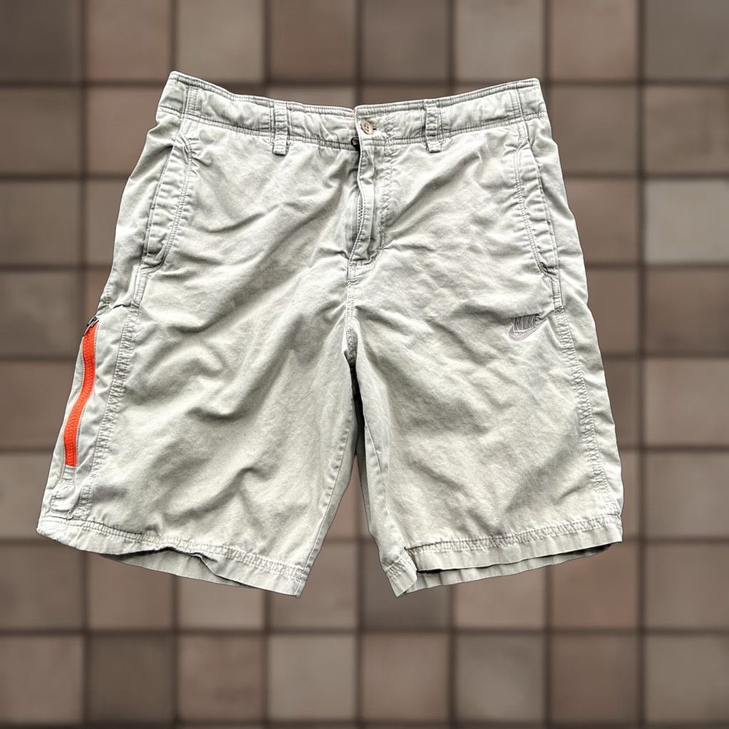 Nike Nike Cargo Shorts Men Medium Brown Cotton Outdoors Hiking Walking 10' Inseam Sizes M Brown Nike Cargo Outdoor Mens Shorts 10in Inseam Size US 31 - 1 Thumbnail