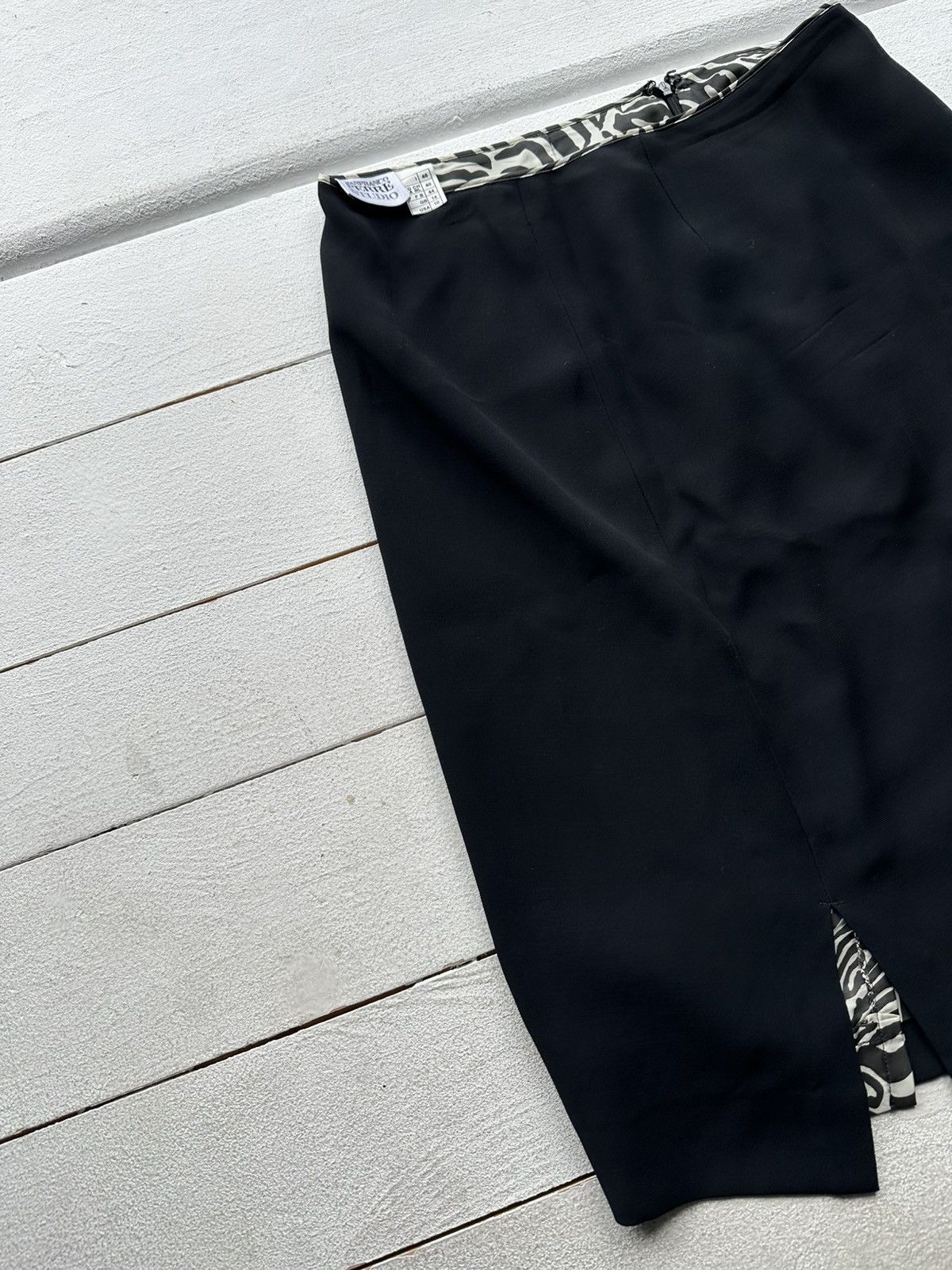 Gianfranco Ferre 🚨Gianfranco Ferre black luxury skirt vintage rare Size 32" / US 10 / IT 46 - 2 Thumbnail