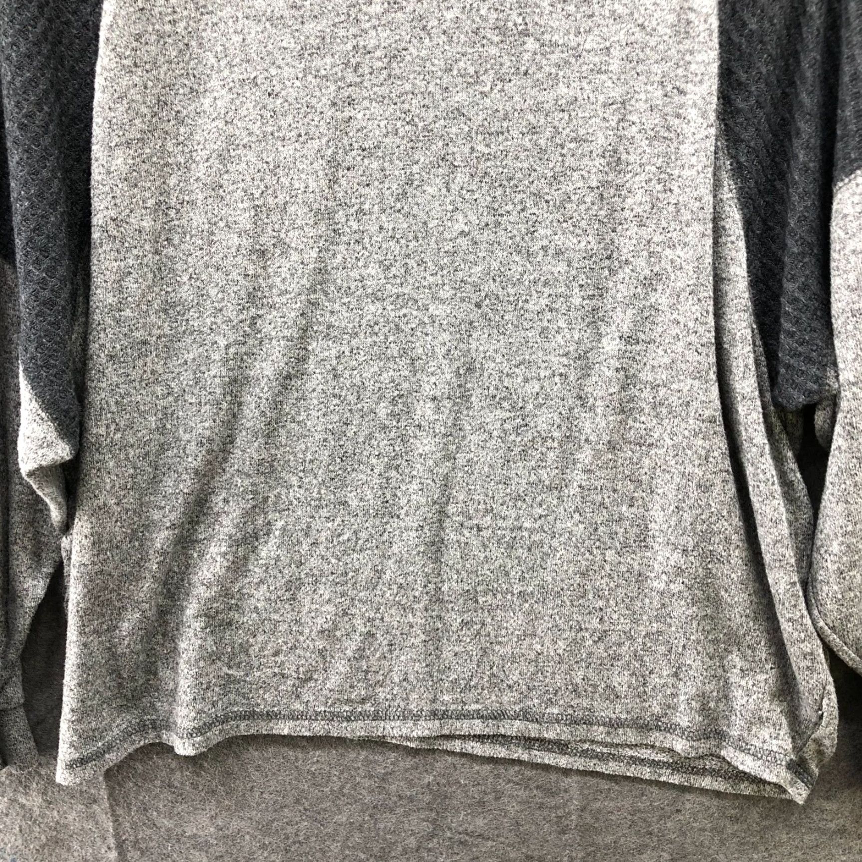 Billabong Billabong Oversized Raglan T Shirt Womens S Gray Long Sleeve Jersey Heather Size S / US 4 / IT 40 - 4 Thumbnail