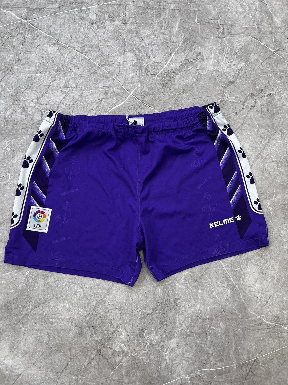 Adidas × Vintage Vintage 90s FC Real Madrid shorts blokcore y2k drill kelme Size US 32 / EU 48 - 1 Thumbnail