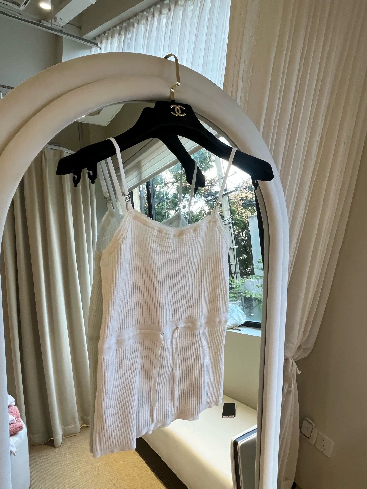 Chanel Chanel 24A White Knit Camisole Size US L / EU 52-54 / 3 - 1 Thumbnail