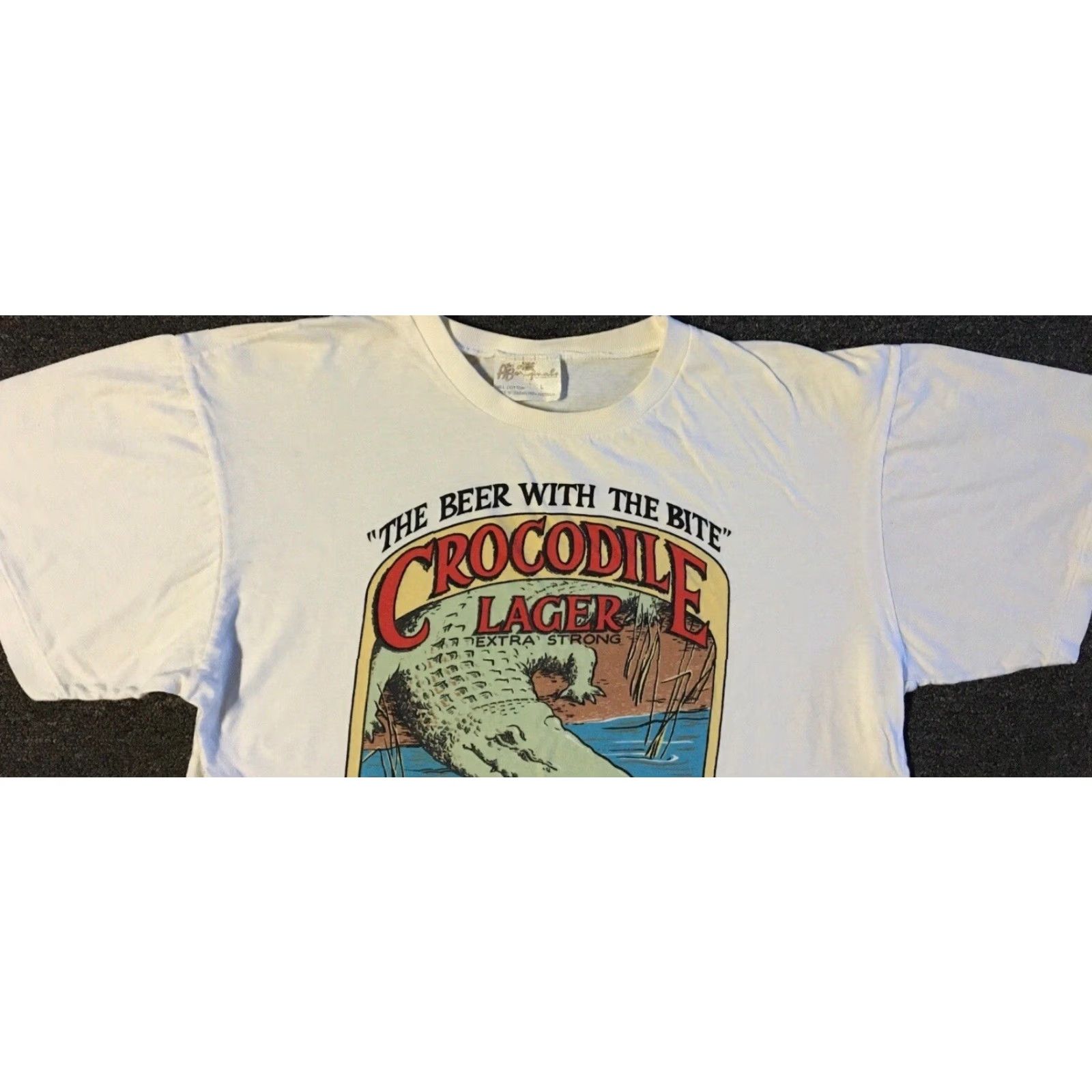 Vintage VINTAGE Crocodile Lager Shirt Men S White 80s 70s 90s Distressed Bar Grunge Australia USA Rock PIR? Size US S / EU 44-46 / 1 - 7 Thumbnail