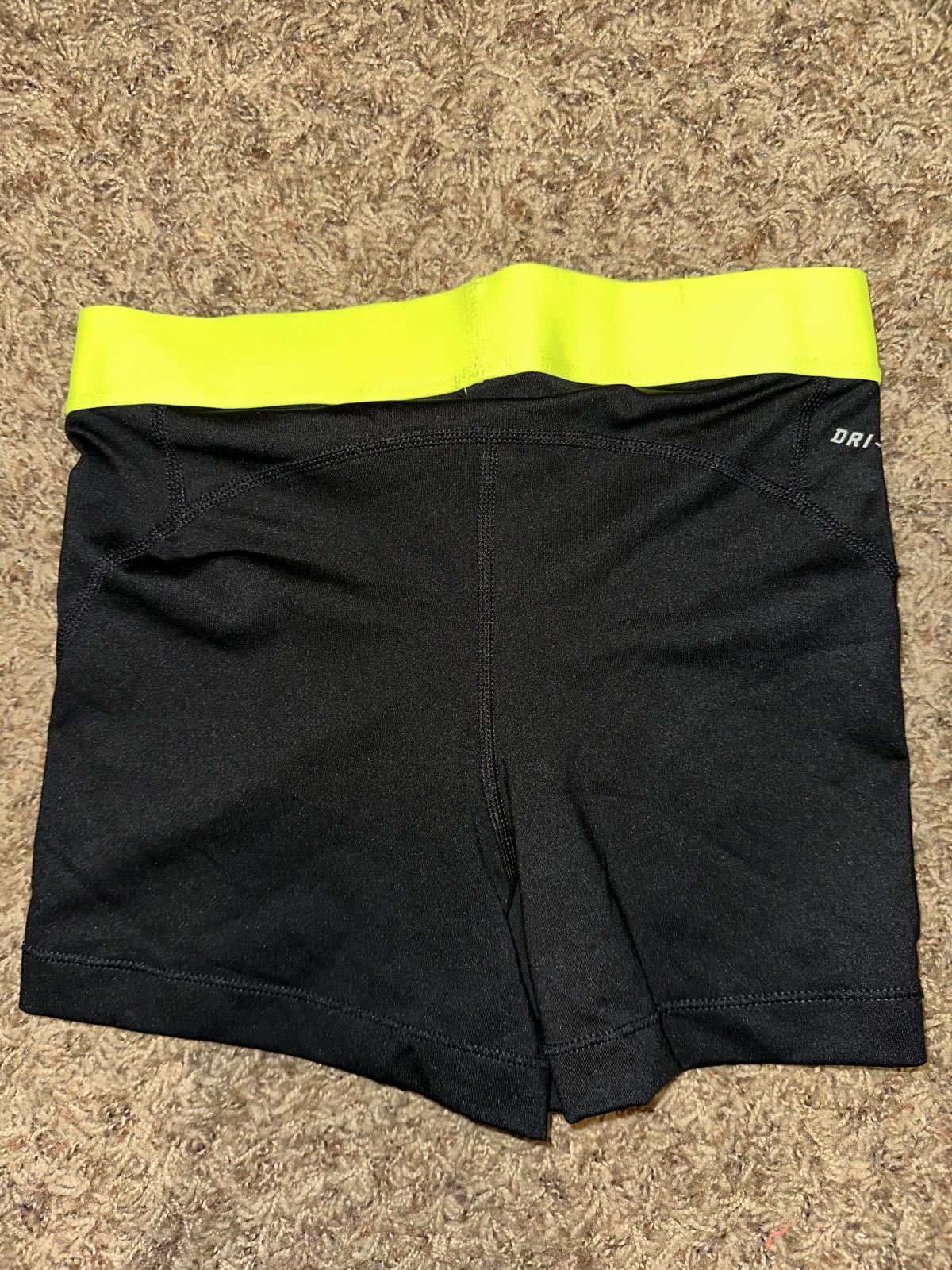 Nike Nike Women's Dri-Fit Pro 3 Big Dot Training Shorts Size 28" / US 6 / IT 42 - 6 Thumbnail