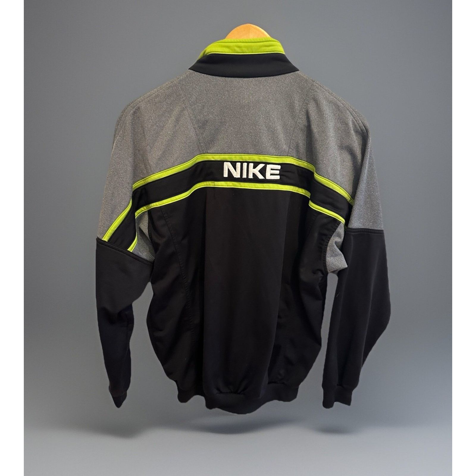 Nike Nike Air Jacke Size S-M Retro Vintage Nike 90s Vintage h Size US S / EU 44-46 / 1 - 2 Thumbnail