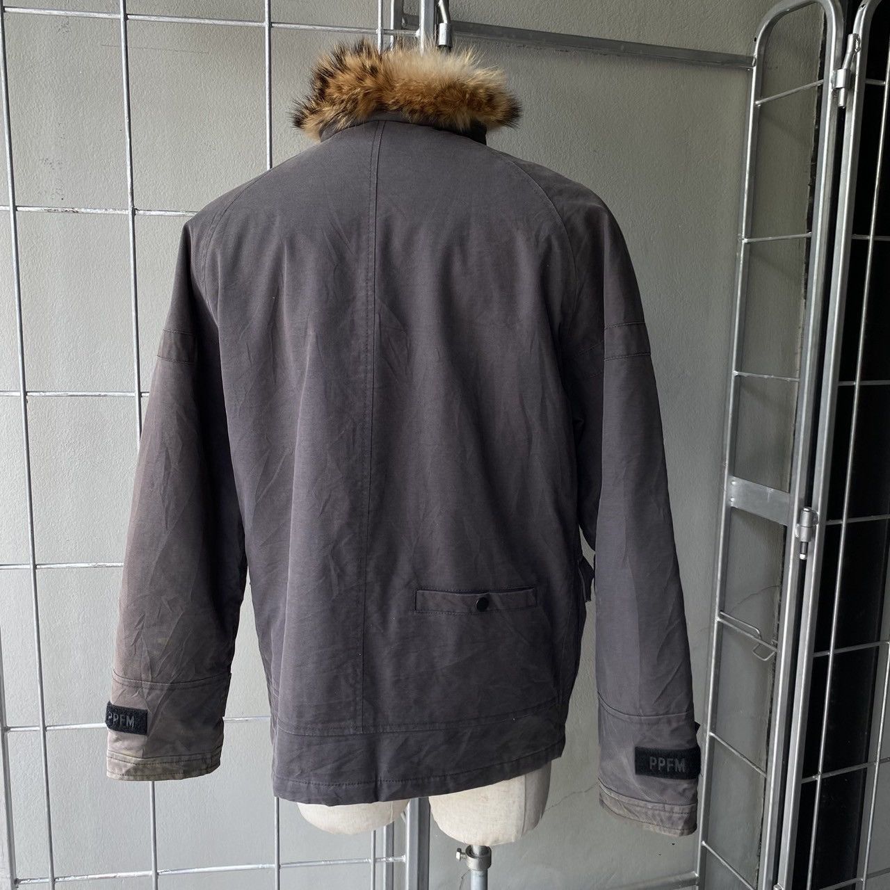 PPFM PPFM Gray Fur-Collar Puffer Jacket Size US L / EU 52-54 / 3 - 2 Thumbnail