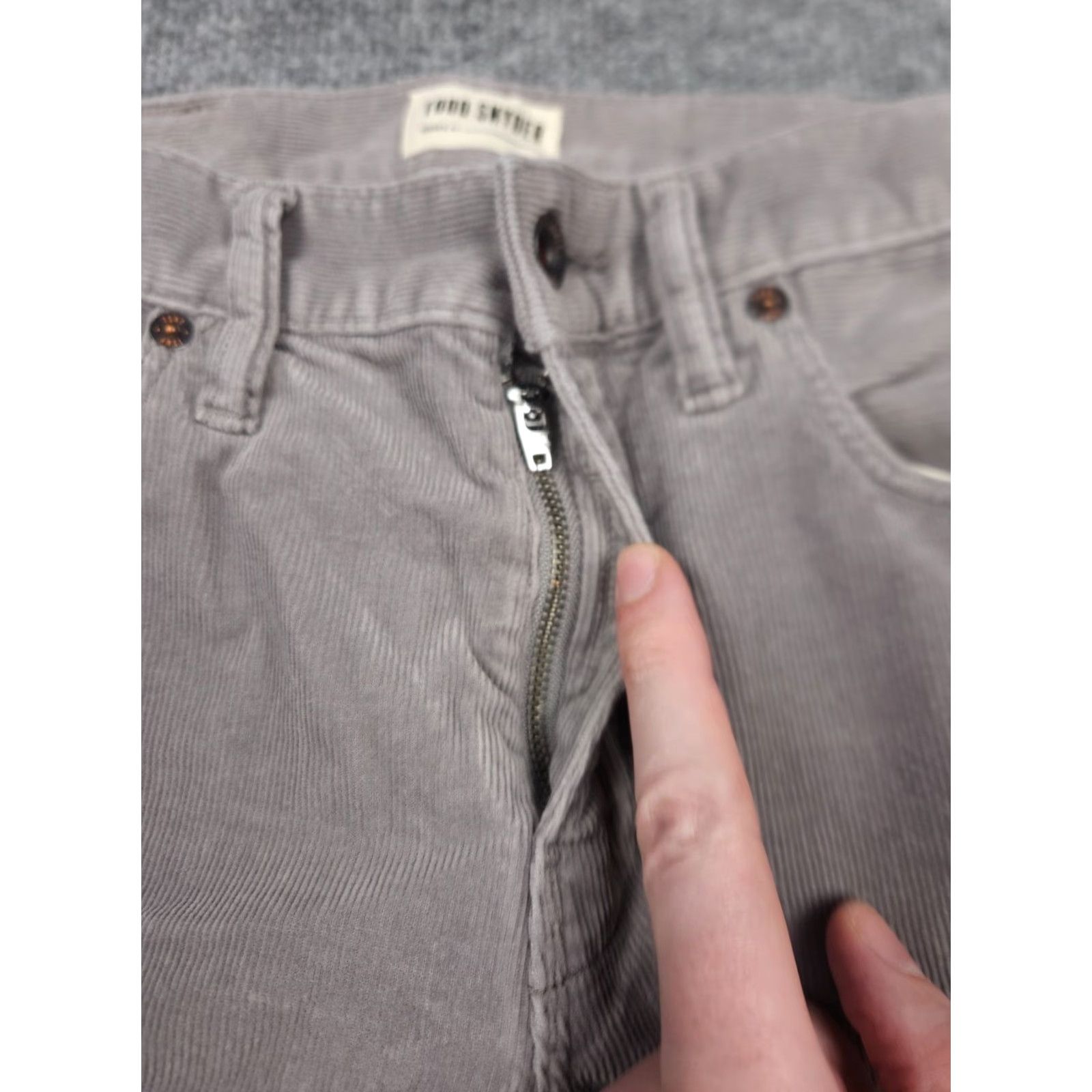 Todd Snyder Todd Snyder Pants Men 28 x 32 Gray Slim Stretch Corduroy Slim Straight Size US 28 / EU 44 - 4 Thumbnail