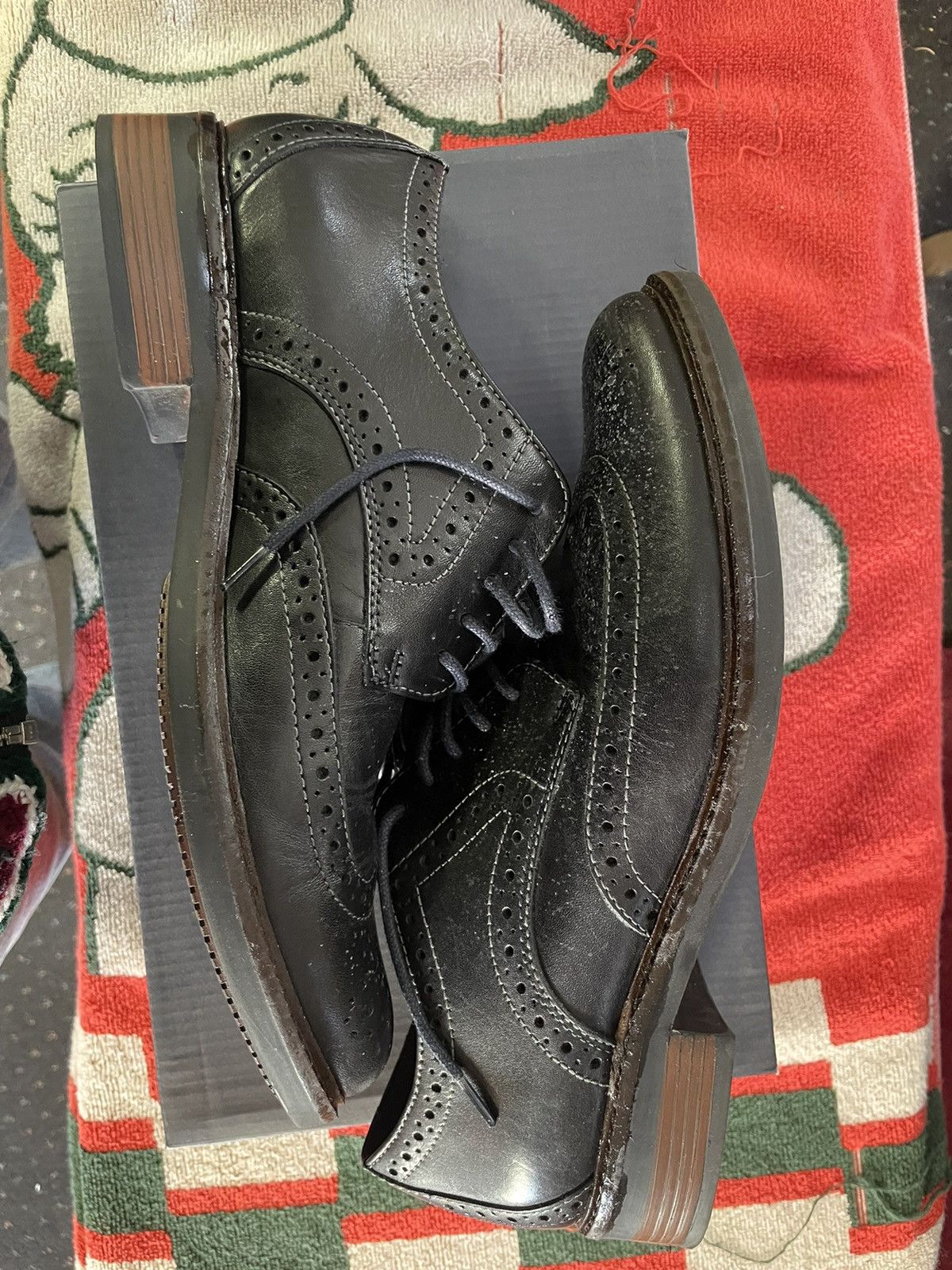 Bostonian Clarks Bostonian black wing tip shoe Size US 7.5 / EU 40-41 - 2 Thumbnail