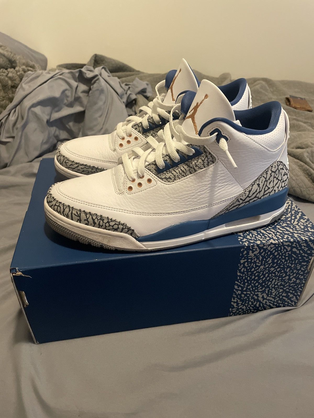 Jordan Brand Washington Wizards Jordan 3 (2023) Size US 10.5 / EU 43-44 - 2 Thumbnail