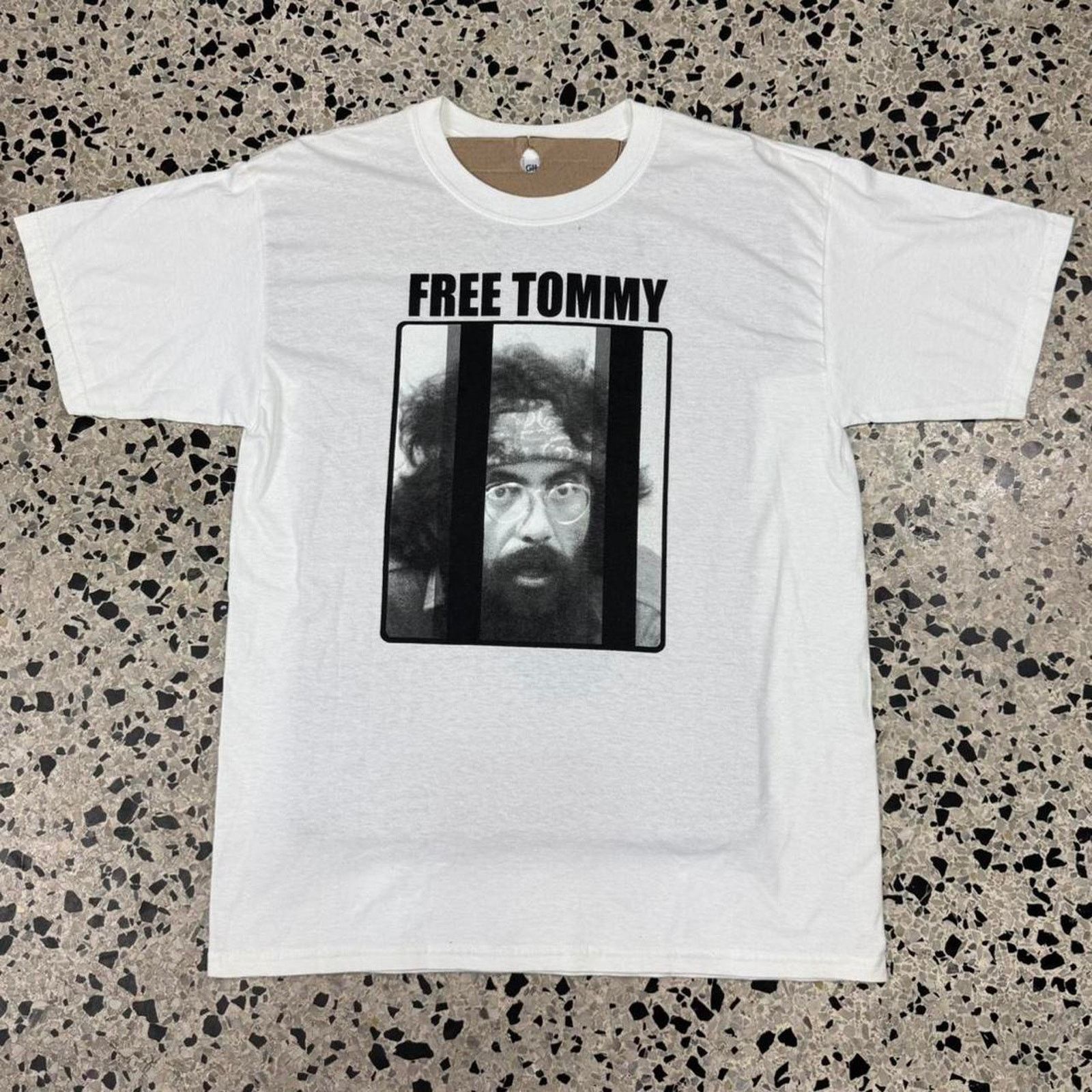 Gildan × Other × Vintage VINTAGE Y2K 2003 FREE TOMMY CHONG TEE: Size US L / EU 52-54 / 3 - 1 Thumbnail