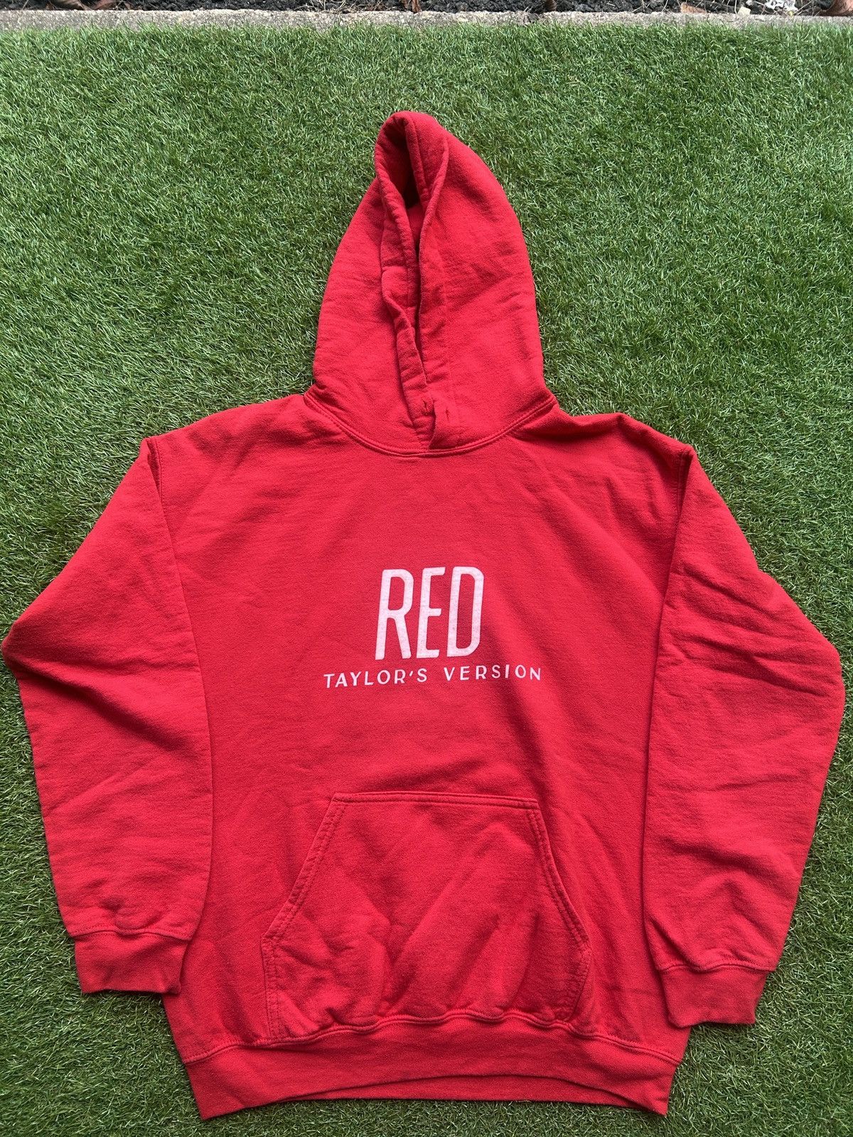 Band Tees Taylor Swift Red (Taylor’s Version) Hoodie Size US M / EU 48-50 / 2 - 1 Thumbnail