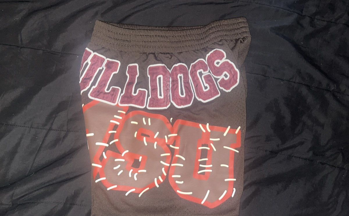Mitchell & Ness × Travis Scott Travis Scott x Mitchell & Ness Mississippi State Bulldogs Size US 30 / EU 46 - 2 Thumbnail