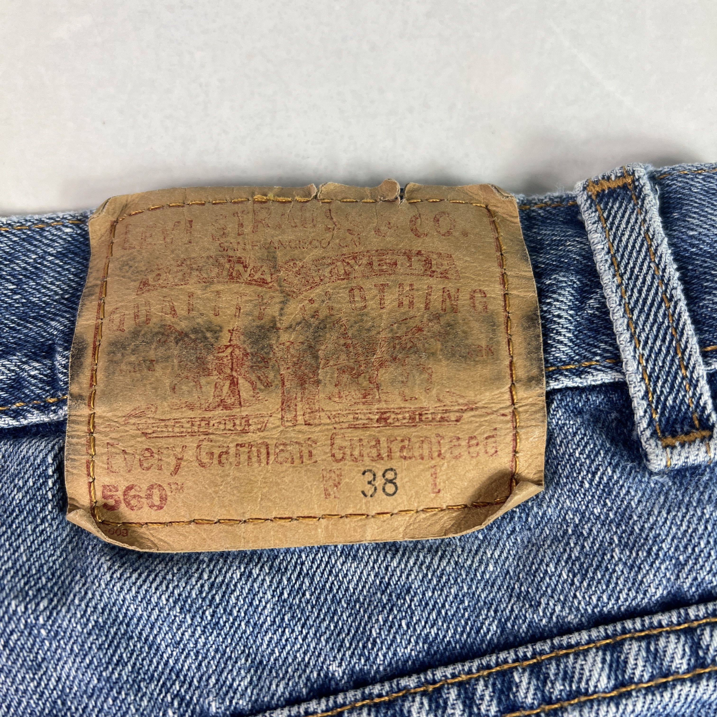 Levi's Y2K Levi's Jean Shorts 560 Loose Faded Thrashed Denim Jorts Size US 36 / EU 52 - 13 Thumbnail