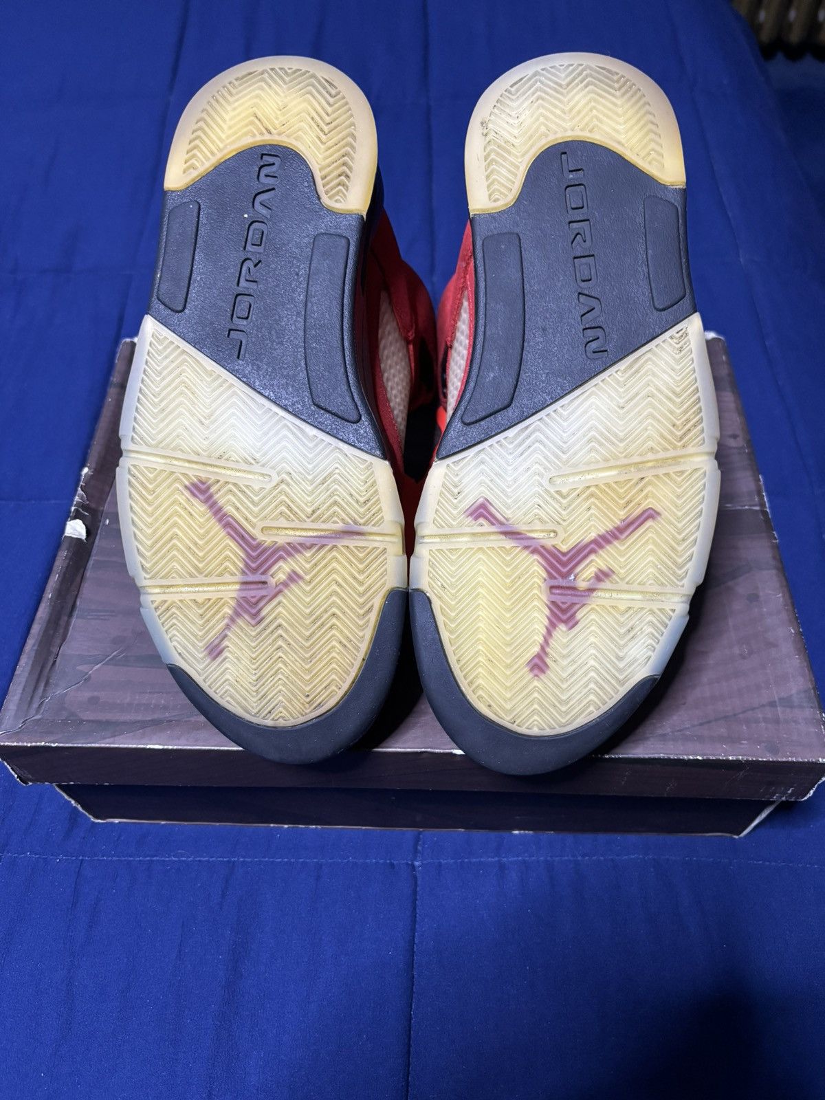 Jordan Brand Jordan 5 Retro Raging Bull 2021 Size 9 Size US 9 / EU 42 - 5 Thumbnail