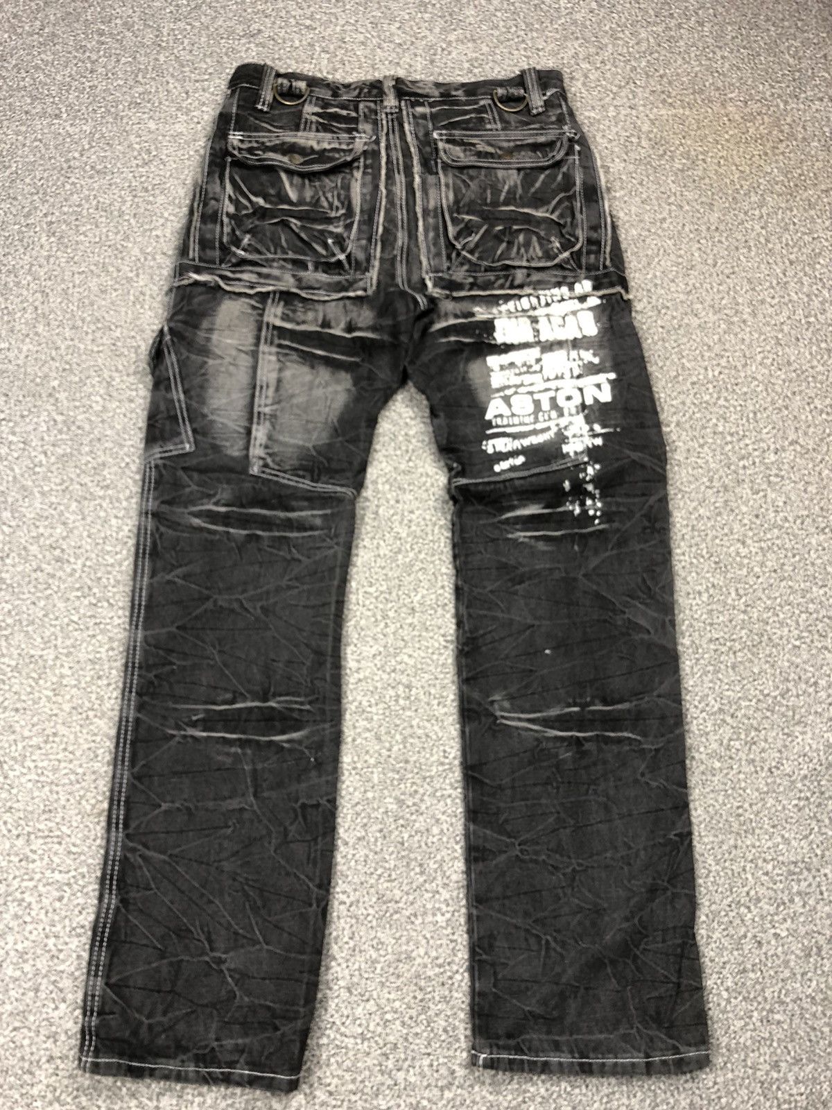 Japanese Brand Japanese Brands ASTON Faded Double Waist Cargo Jeans Size US 32 / EU 48 - 14 Thumbnail