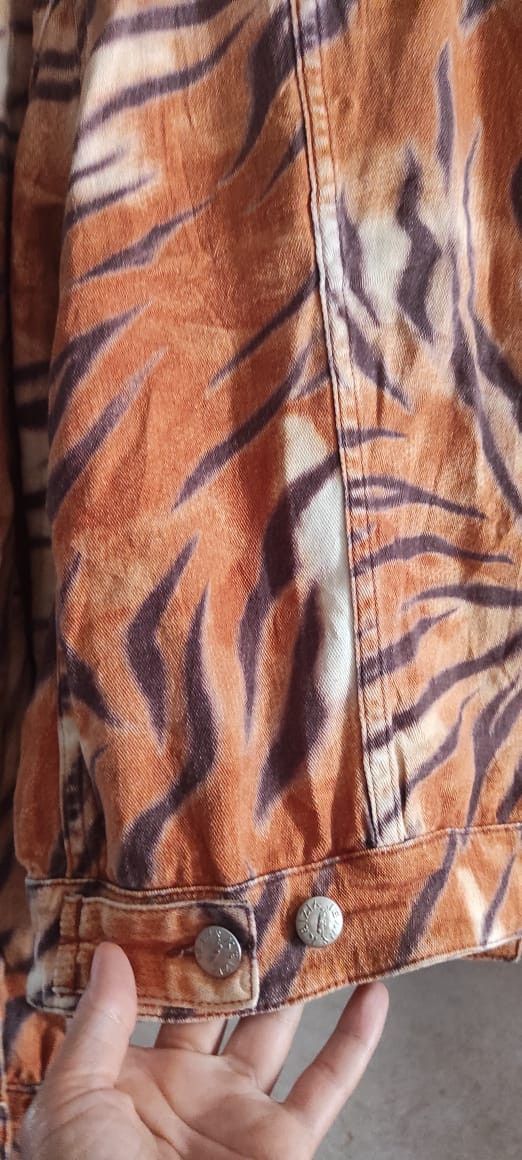 Vintage KRIZIA VINTAGE LEOPARD JEANS JACKET ITALY SIZE M Size M / US 6-8 / IT 42-44 - 11 Thumbnail