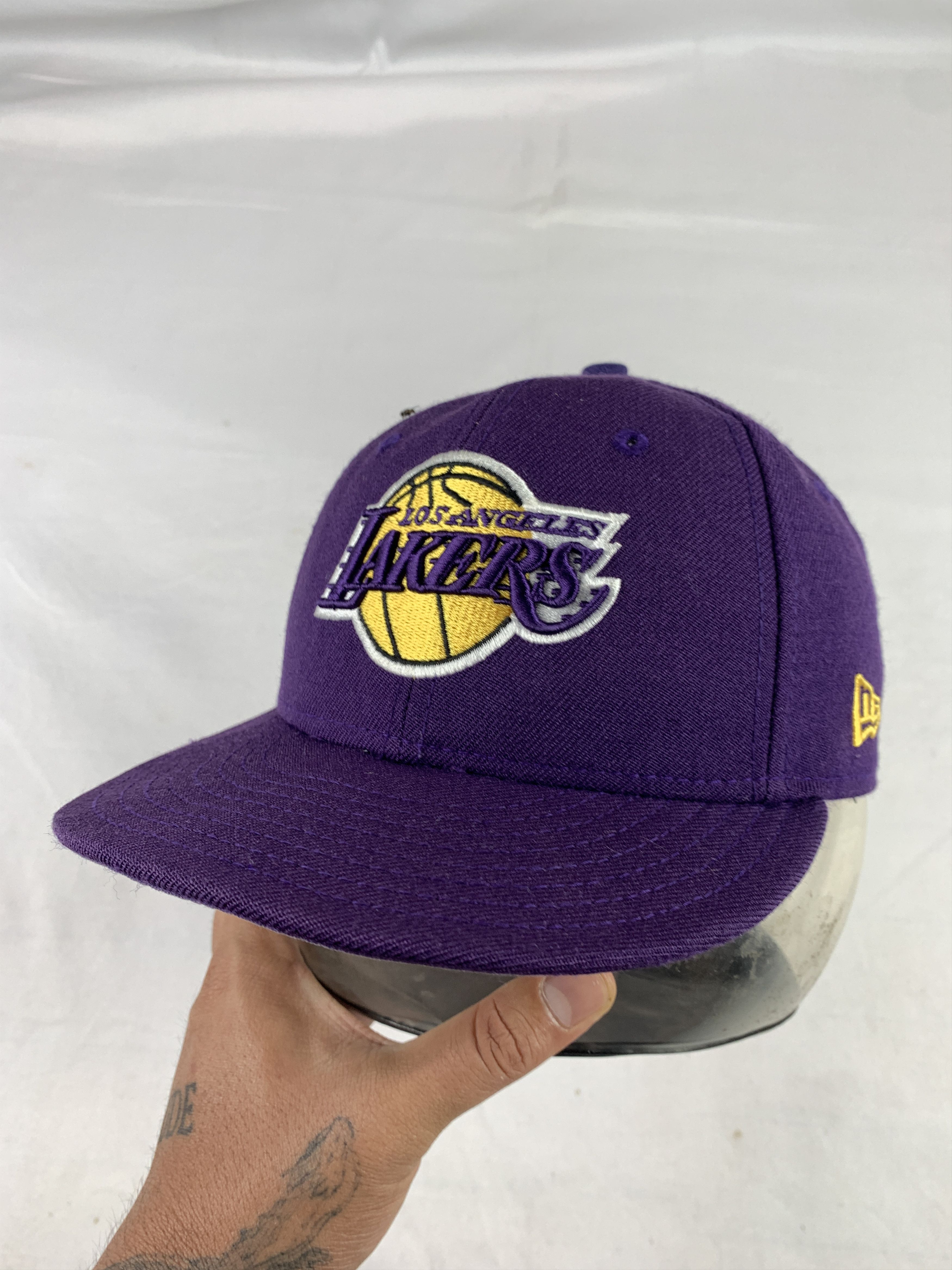 NBA Los Angeles Lakers by New Era Purple Fitted NBA Cap (56,8) Size ONE SIZE - 1 Thumbnail