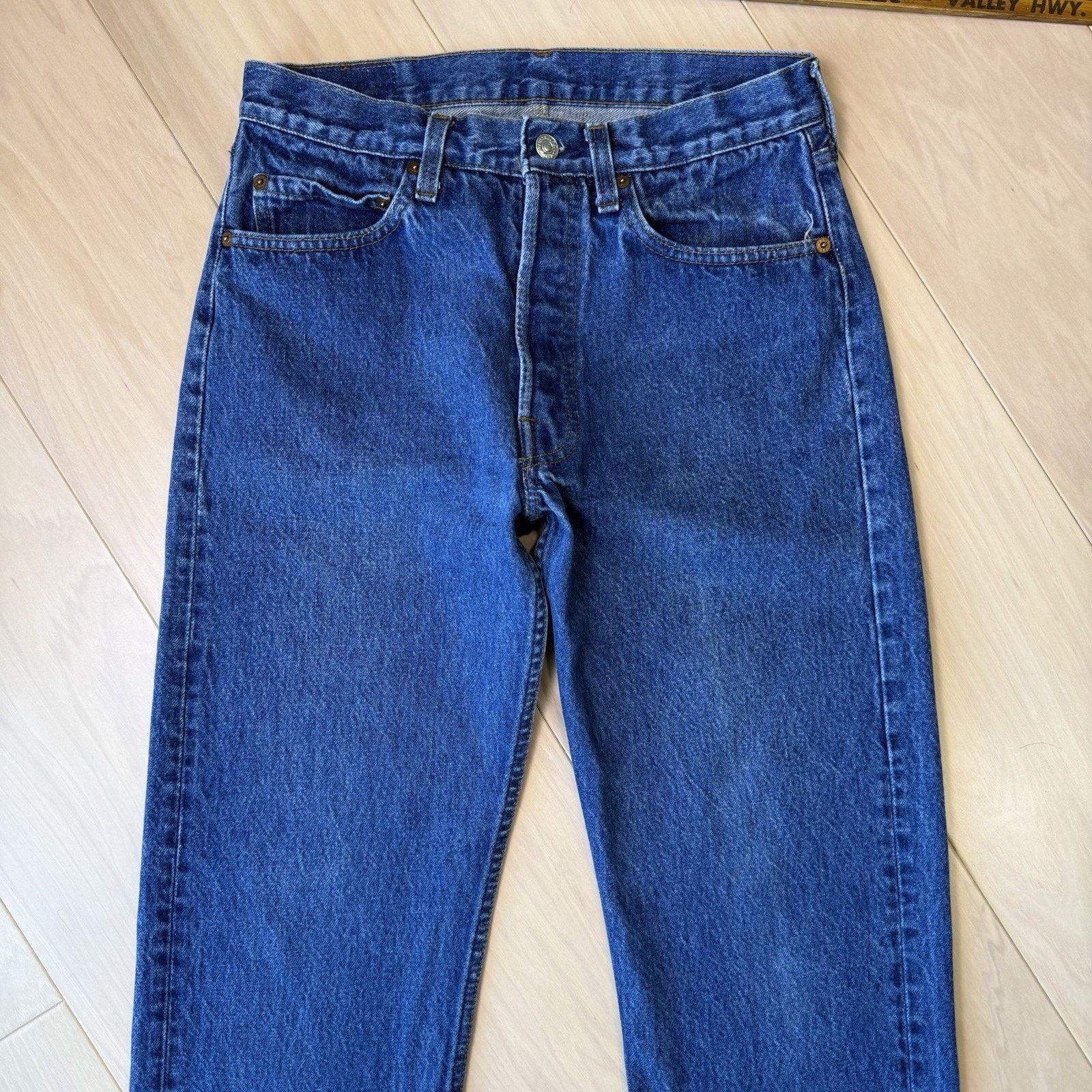 Levi's Vintage Levis 501 Jeans 29 Blue Dark Wash Straight Leg 80s Size US 29 - 3 Thumbnail