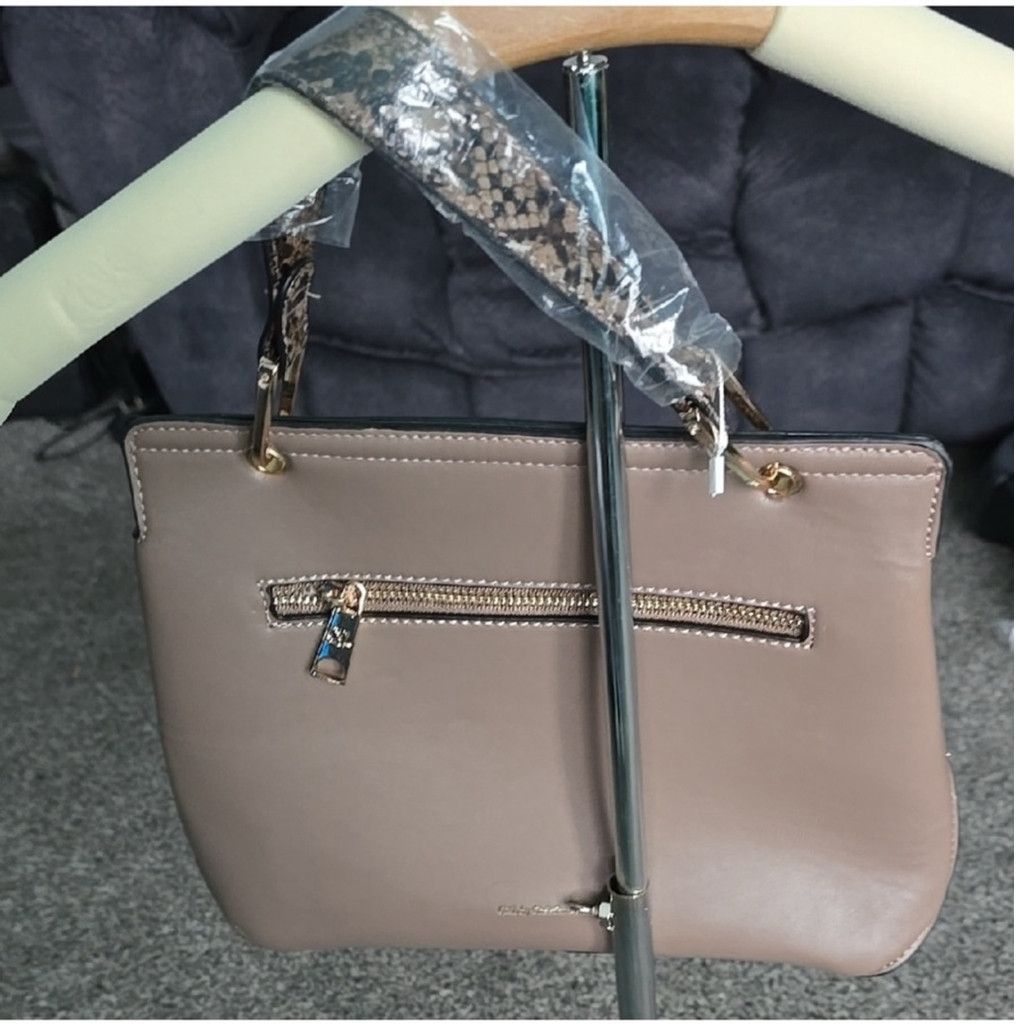 Christian Lacroix CXL by Christian Lacroix Sable Prism Python Satchel -- NWT Size ONE SIZE - 5 Thumbnail