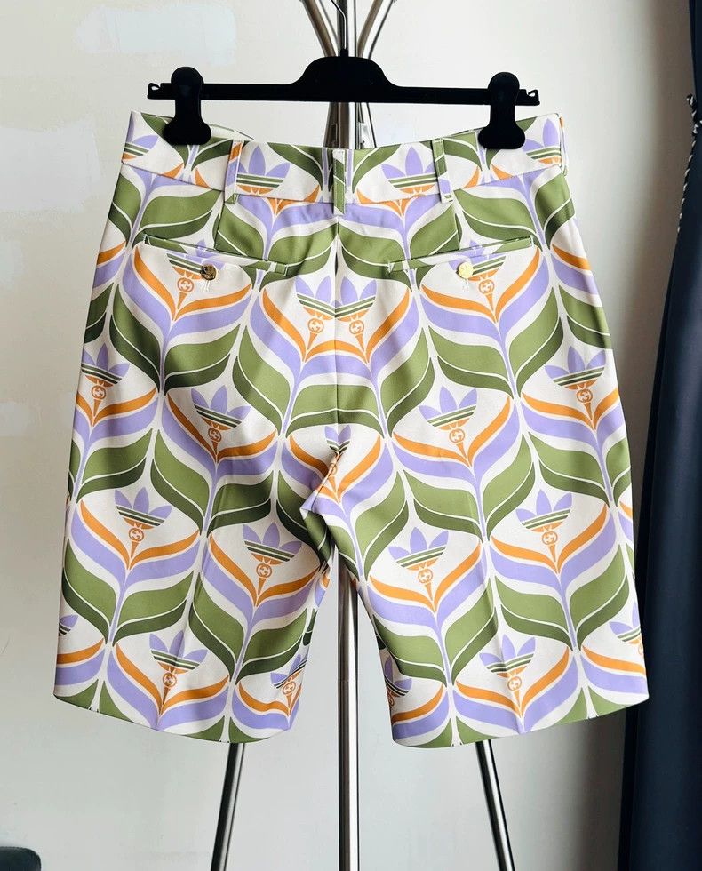 Gucci Gucci Printed shorts Size US 34 / EU 50 - 2 Thumbnail