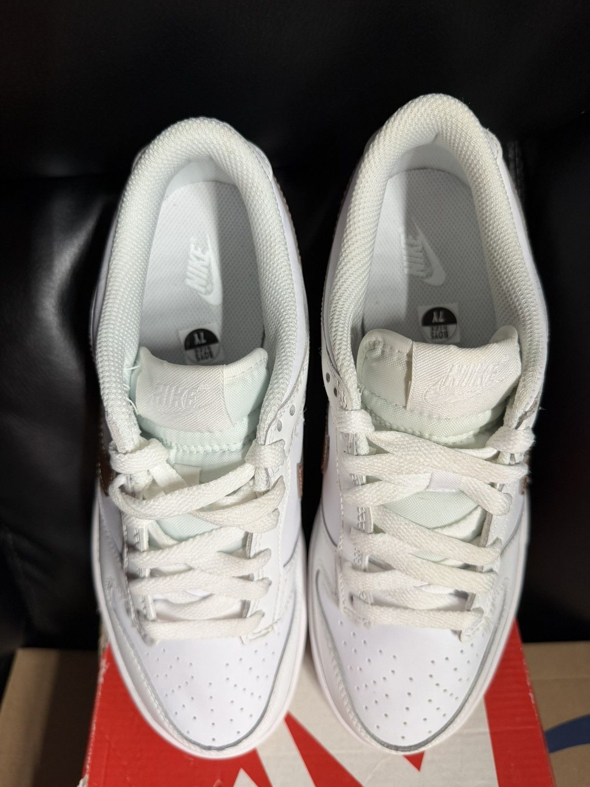 Nike Nike Dunk Low GS - White /Bronze - Sz 7Y/8.5W-DS Brand New Size US 7 / EU 40 - 10 Thumbnail