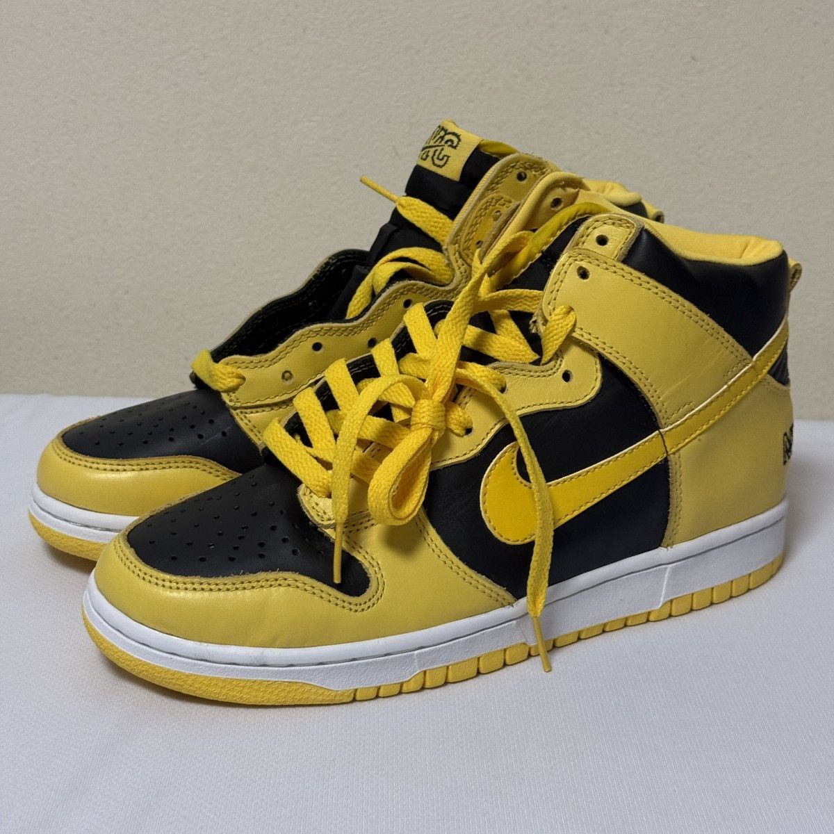 Nike 1999 NIKE DUNK HIGH LE NYC NEW YORK CITY GOLDENROD Size US 8 / EU 41 - 2 Thumbnail